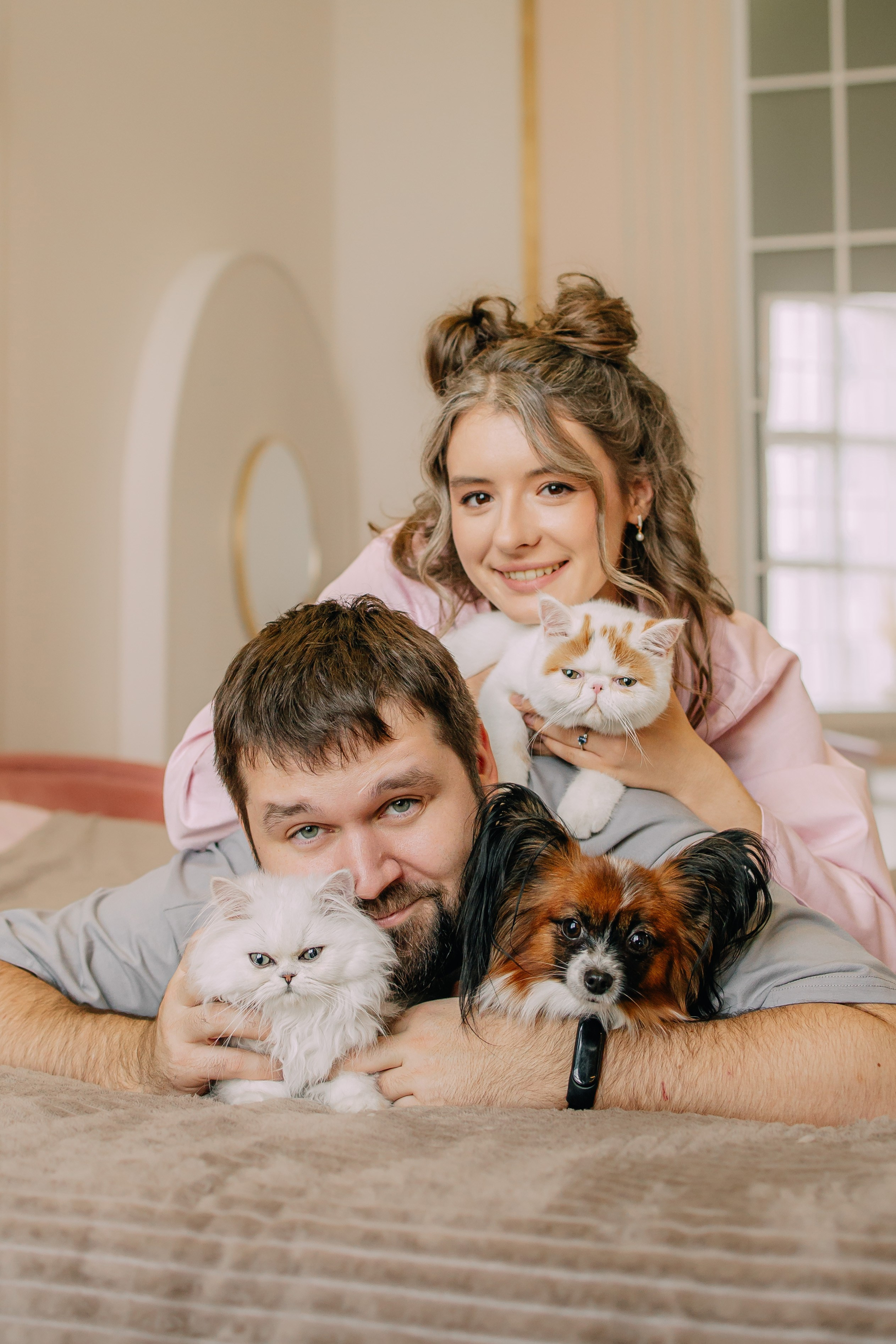 Султан, Мэй Мэй и Шанталь и их семья