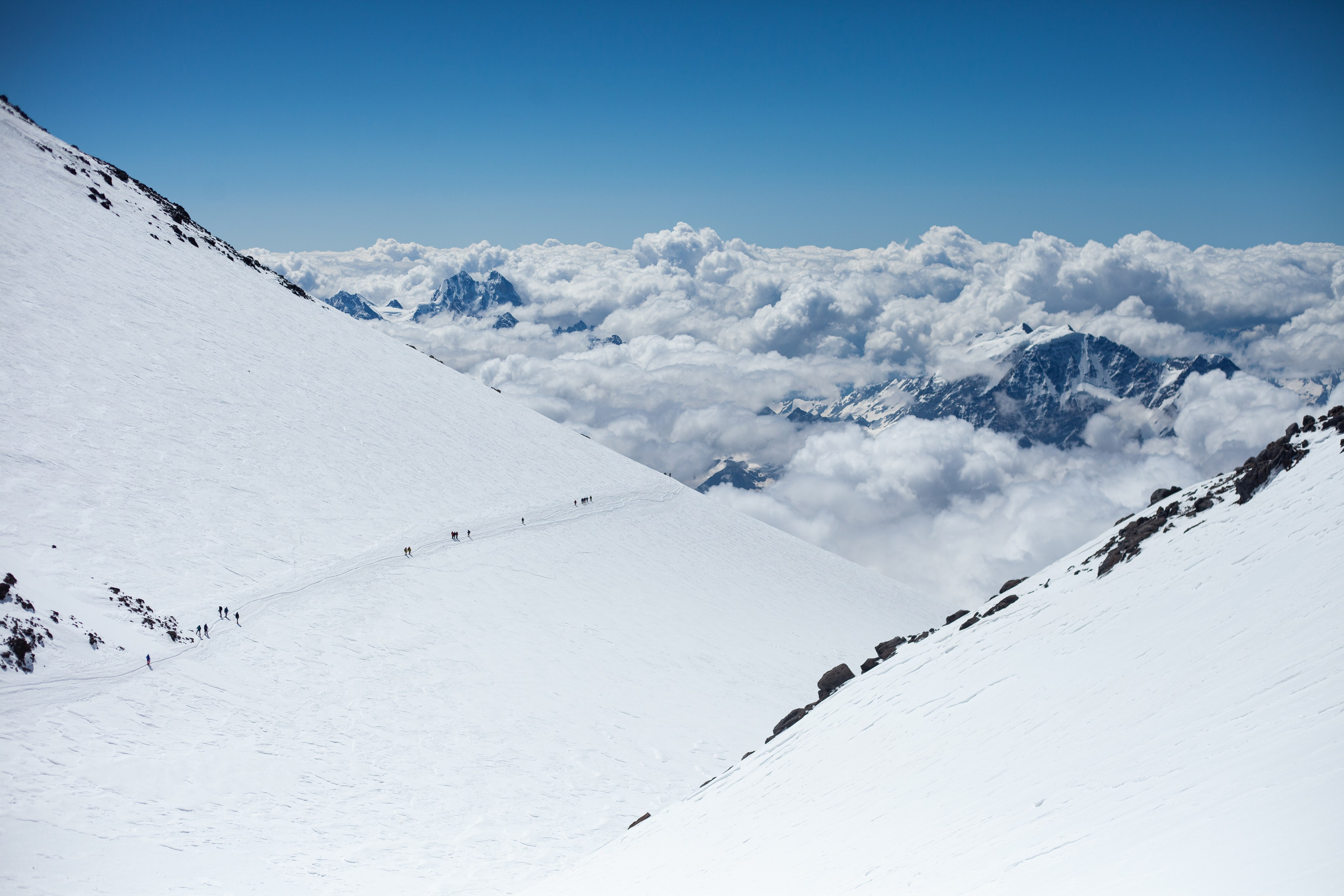 Восхождение на Эльбрус. Июнь 2024. Уникальные экспедиции — LUCKY CLAN