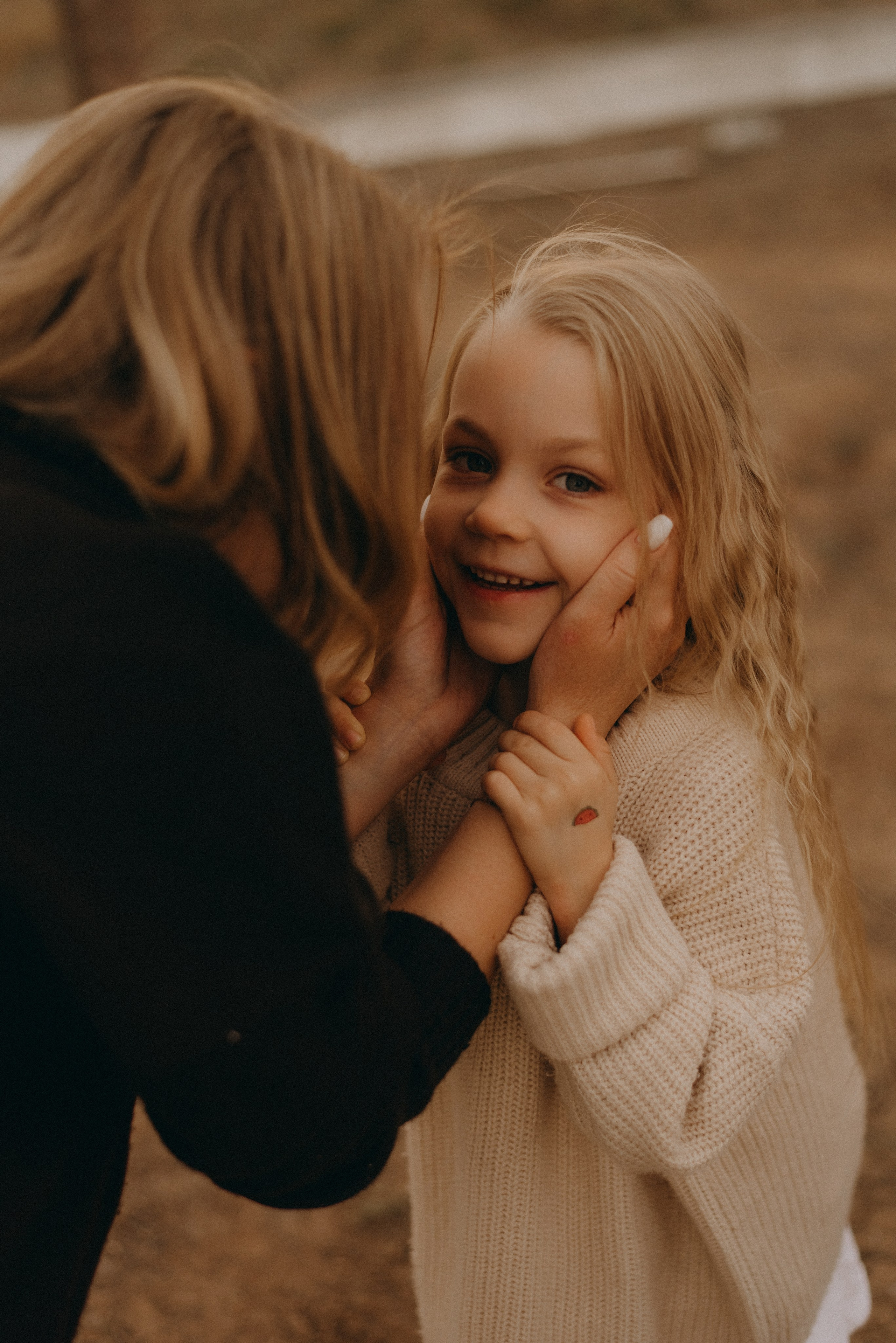 Света и Даша