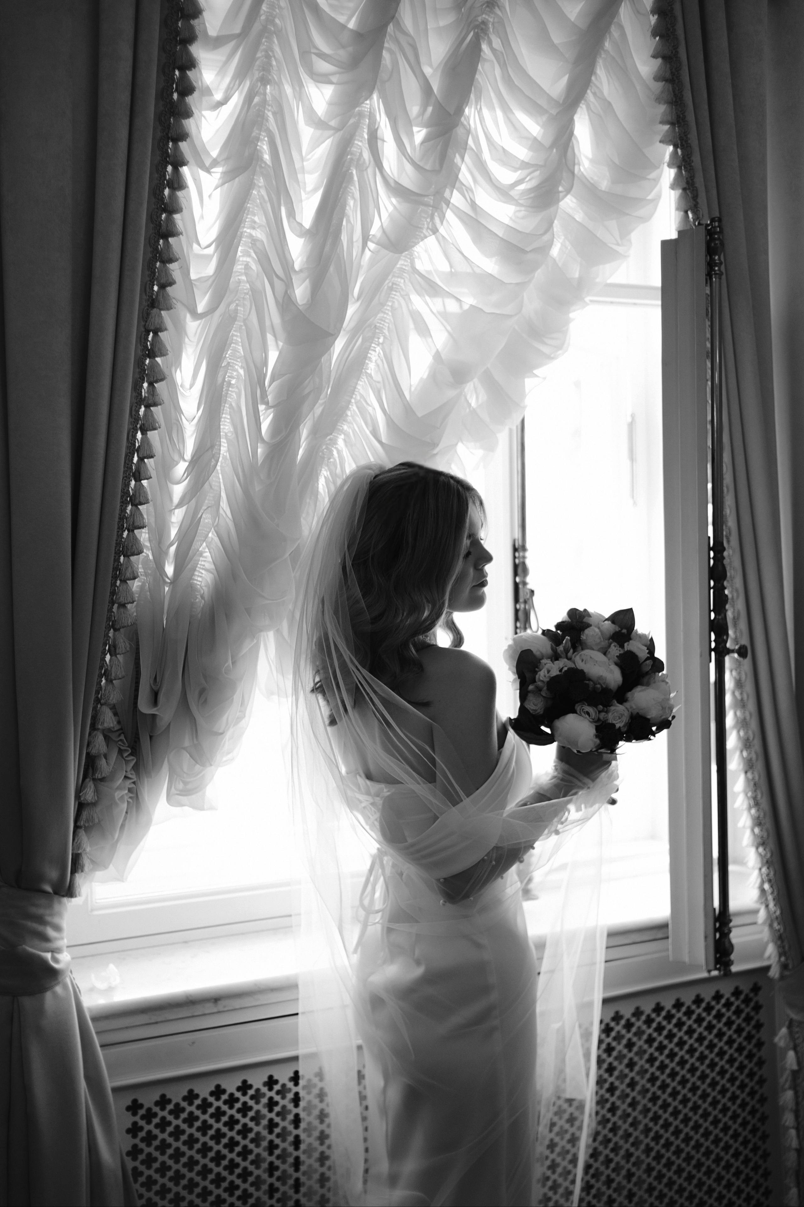 Евгений и Снежана, Петергоф. Свадебный и портретный фотограф Анастасия Казакова Санкт-Петербург