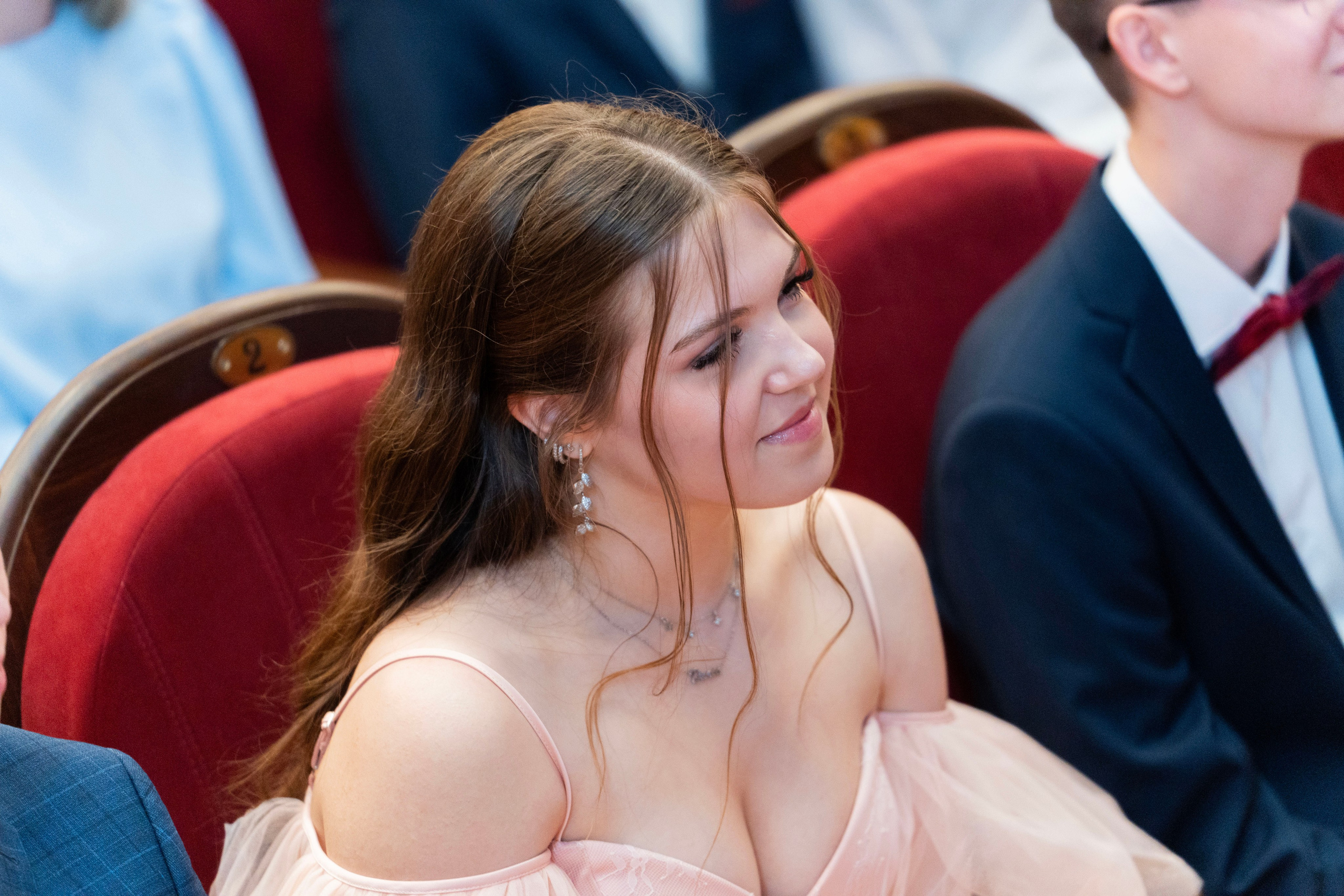 Выдача аттестатов 9 классы. Фотограф Юлия Попова