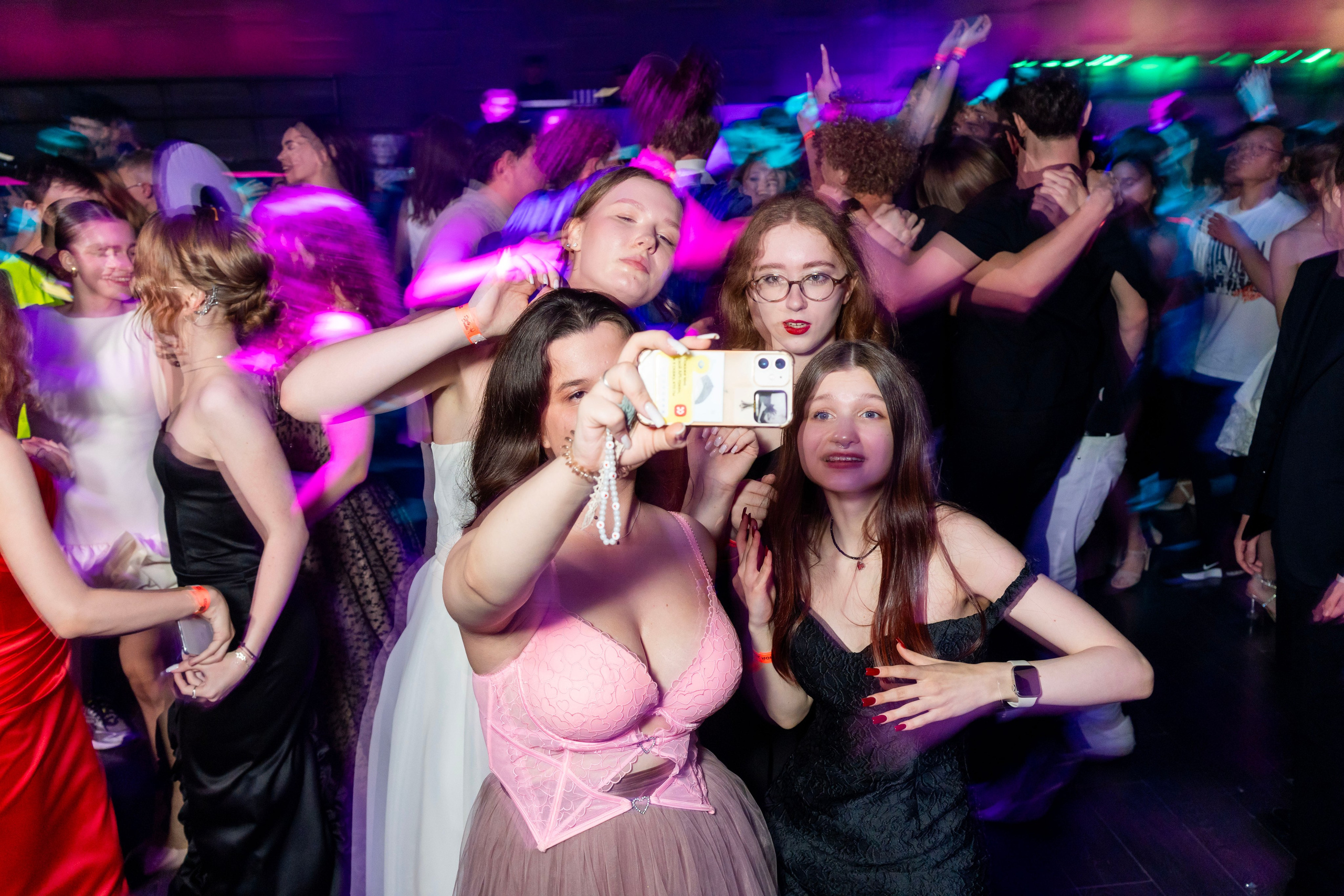 Выпускные 11 кл. Фотограф Юлия Попова