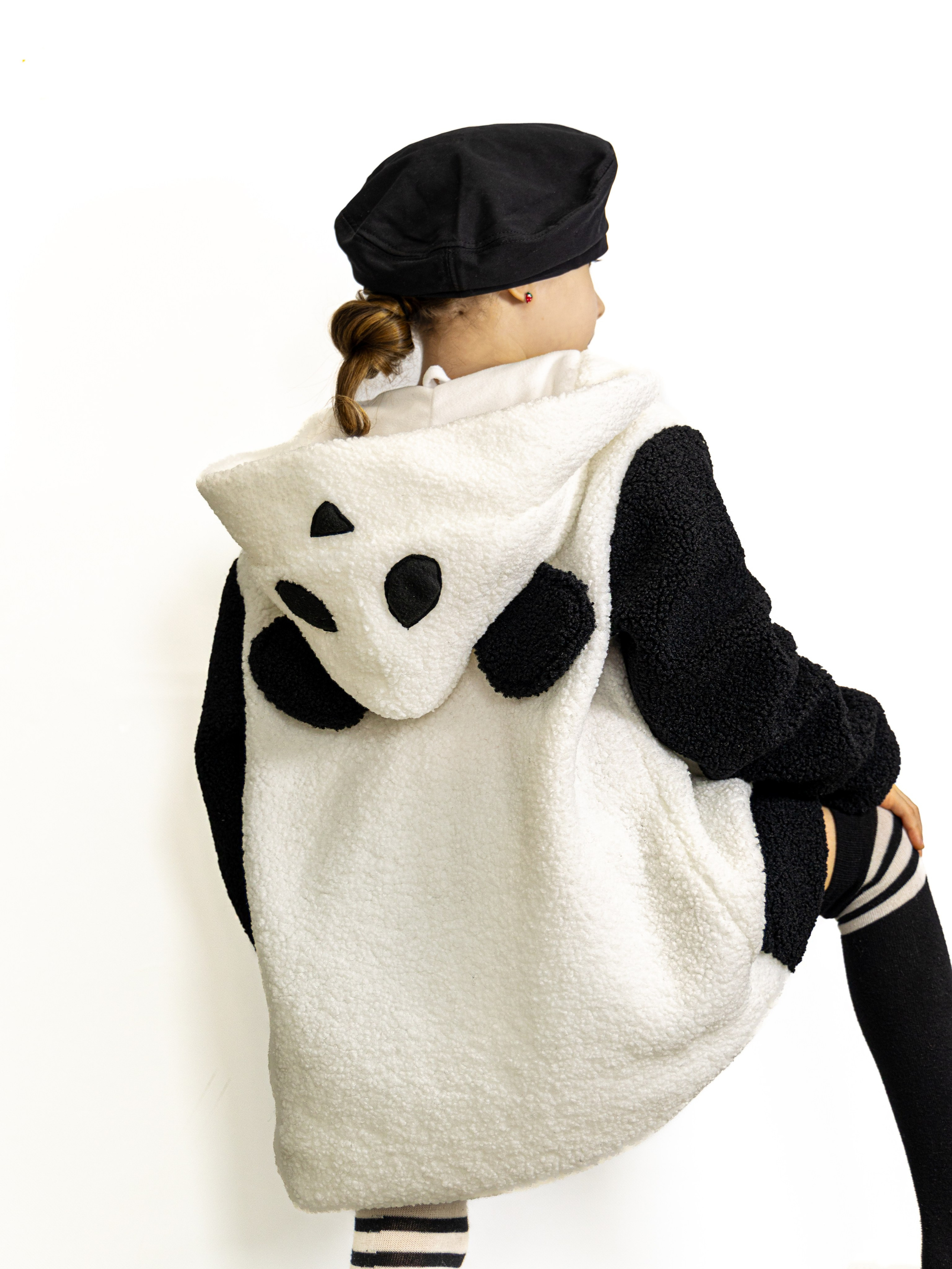 Меховая куртка для девочек. Фотограф для маркетплейсов, фотоуслуги в Жуковском Татьяна Марсуверских