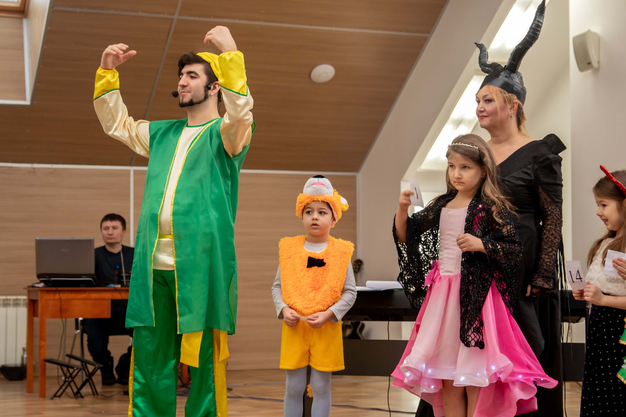 Благотворительный концерт. Часть1: Дети. Репортажный Фотограф