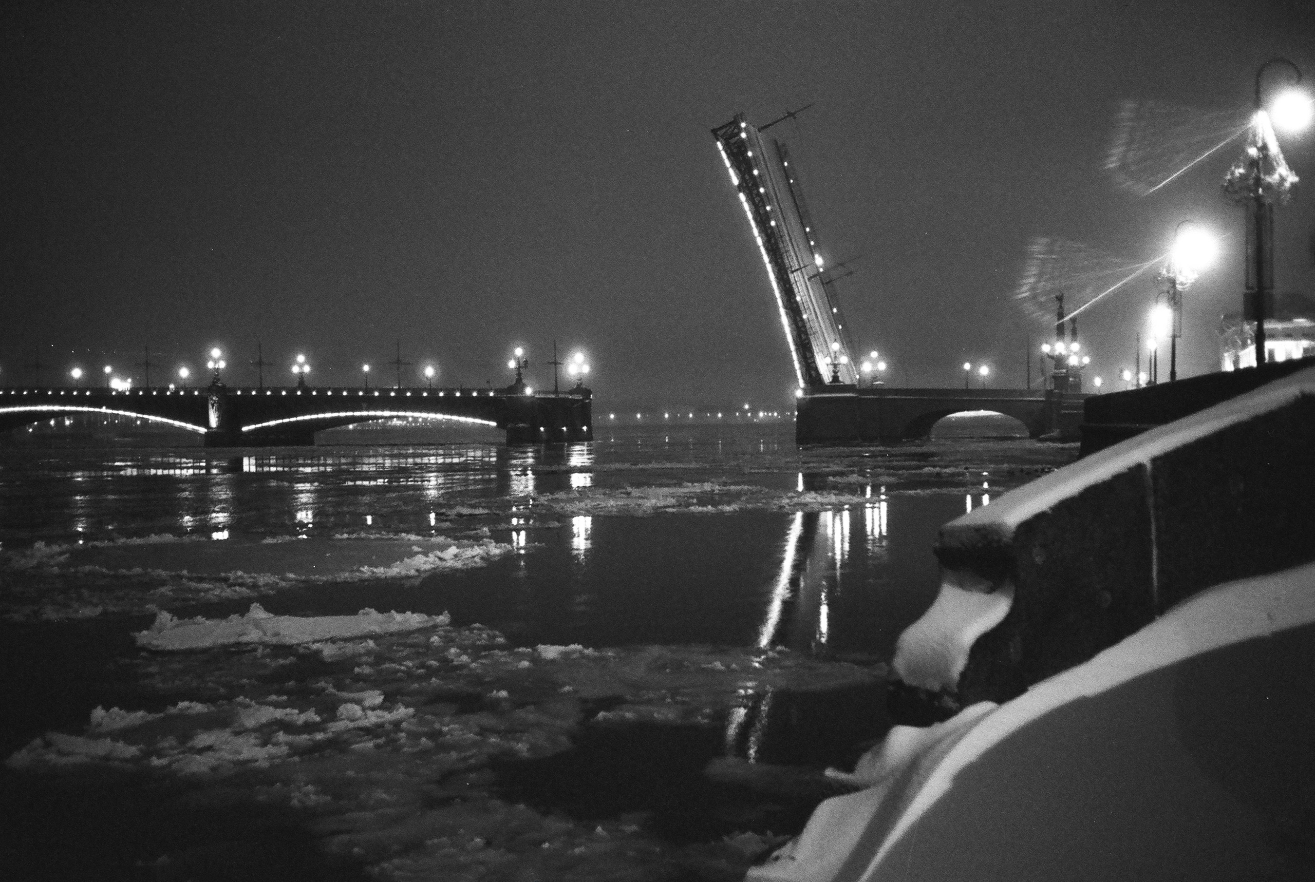 Фотографии черно-белые. Свадебный и семейный пленочный фотограф в Петербурге Истомина Ирина