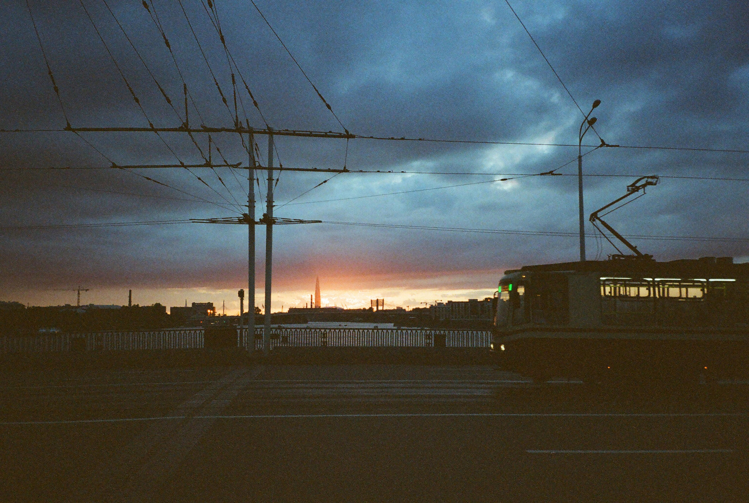 Фотографии цветные. Свадебный и семейный пленочный фотограф в Петербурге Истомина Ирина