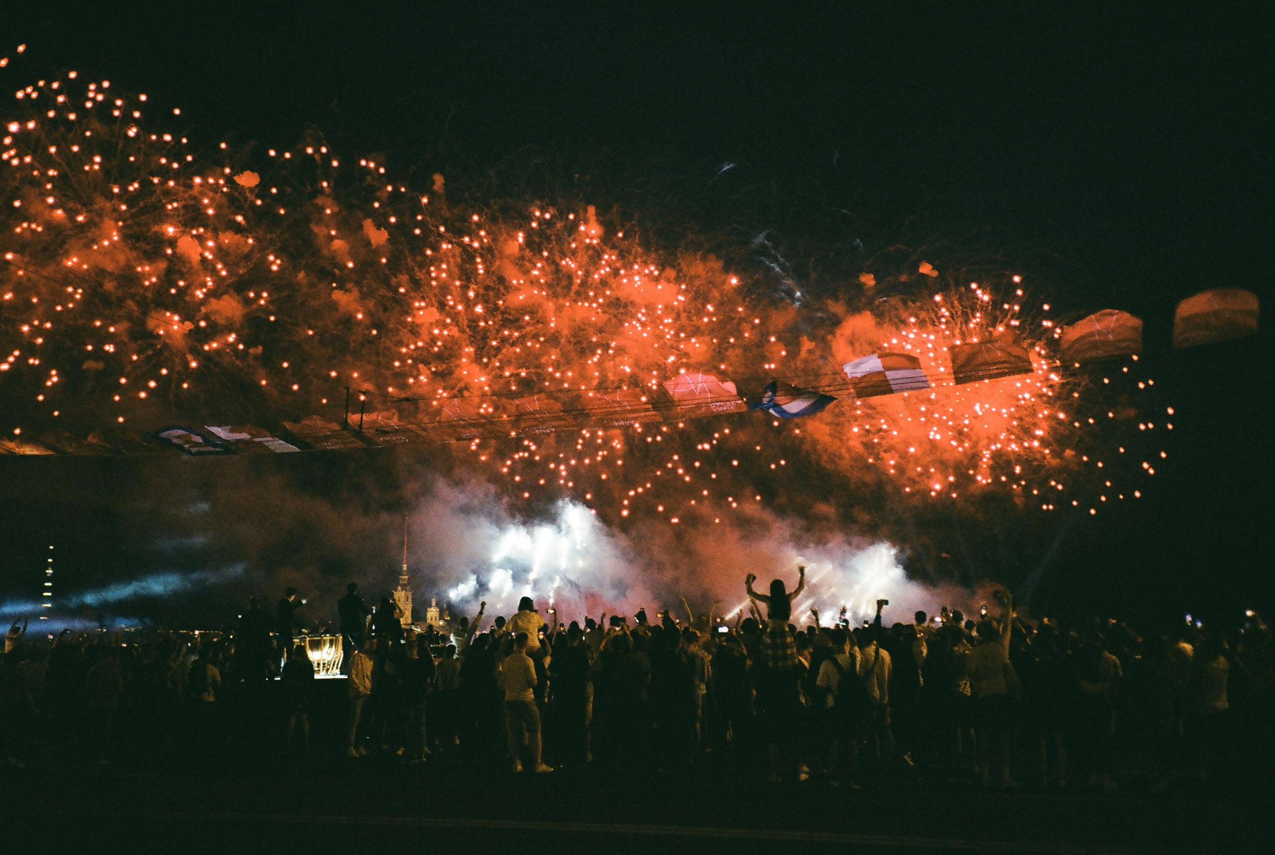 Фотографии цветные. Свадебный и семейный пленочный фотограф в Петербурге Истомина Ирина