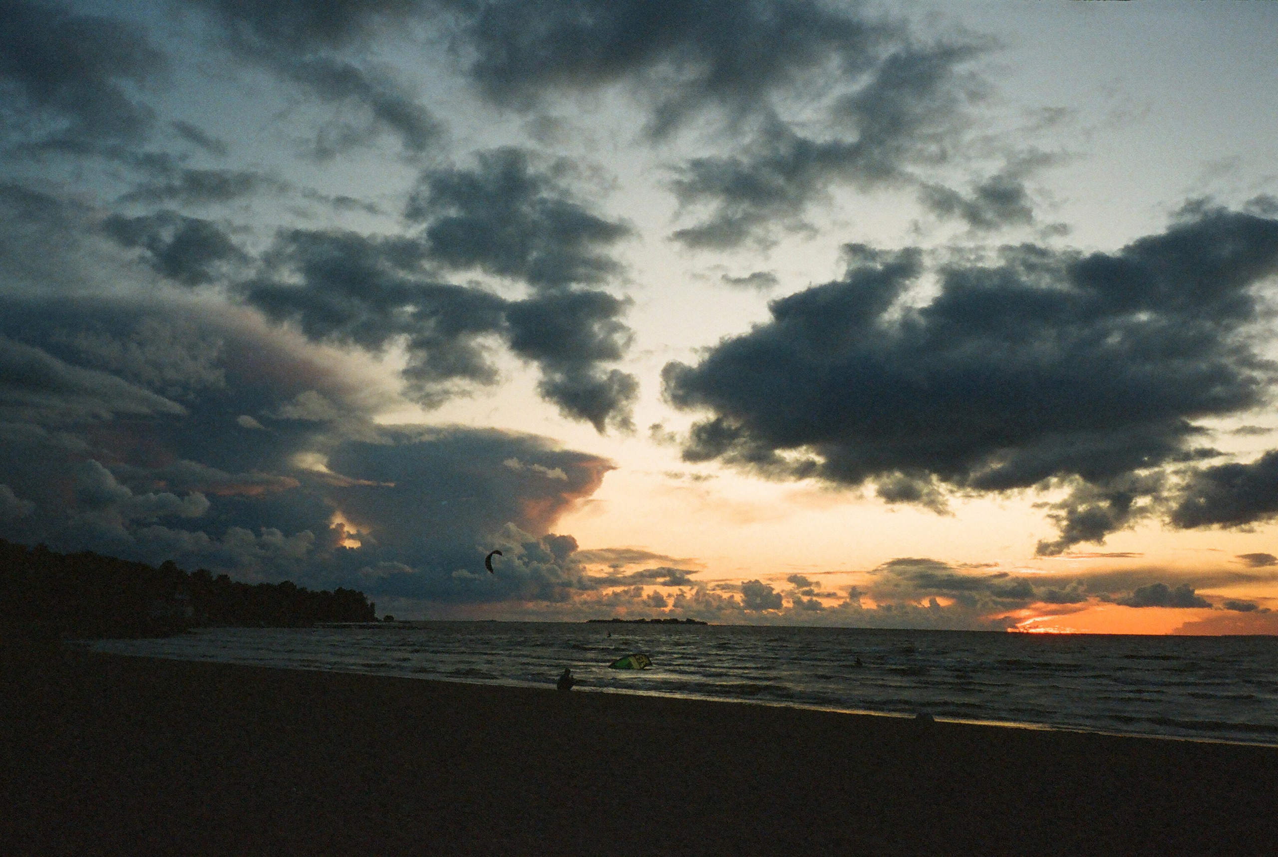 Фотографии цветные. Свадебный и семейный пленочный фотограф в Петербурге Истомина Ирина