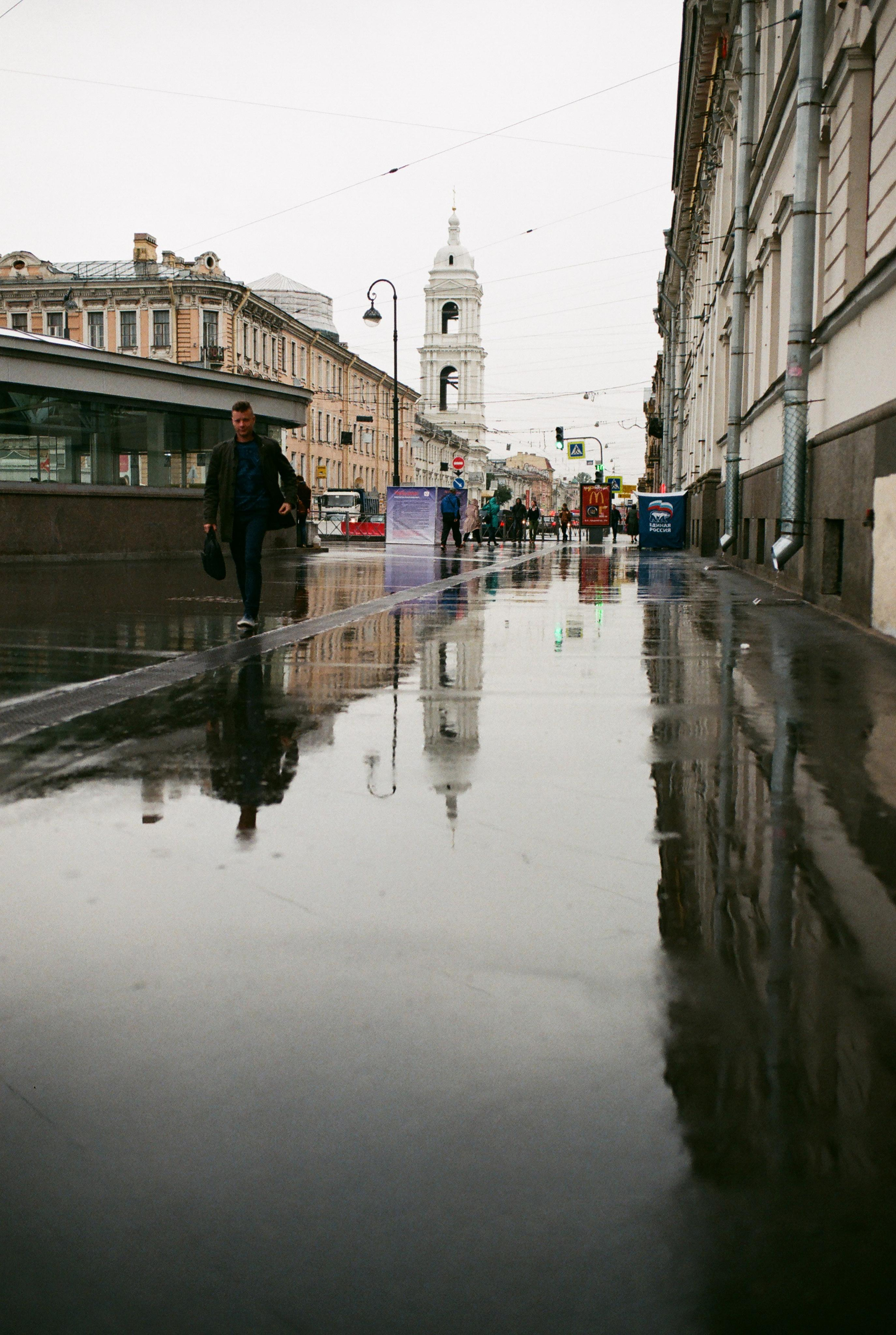 Фотографии цветные. Свадебный и семейный пленочный фотограф в Петербурге Истомина Ирина