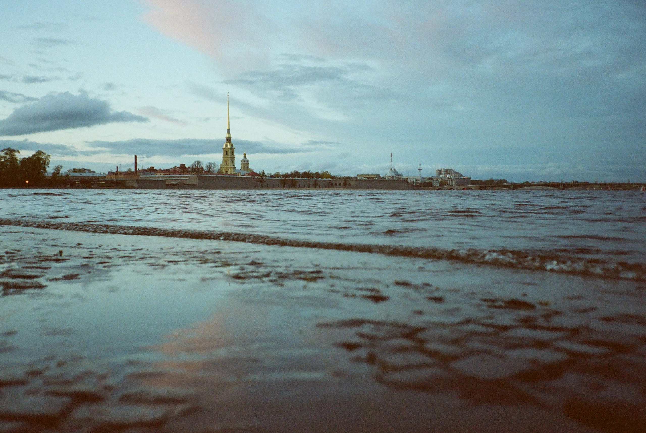 Фотографии цветные. Свадебный и семейный пленочный фотограф в Петербурге Истомина Ирина
