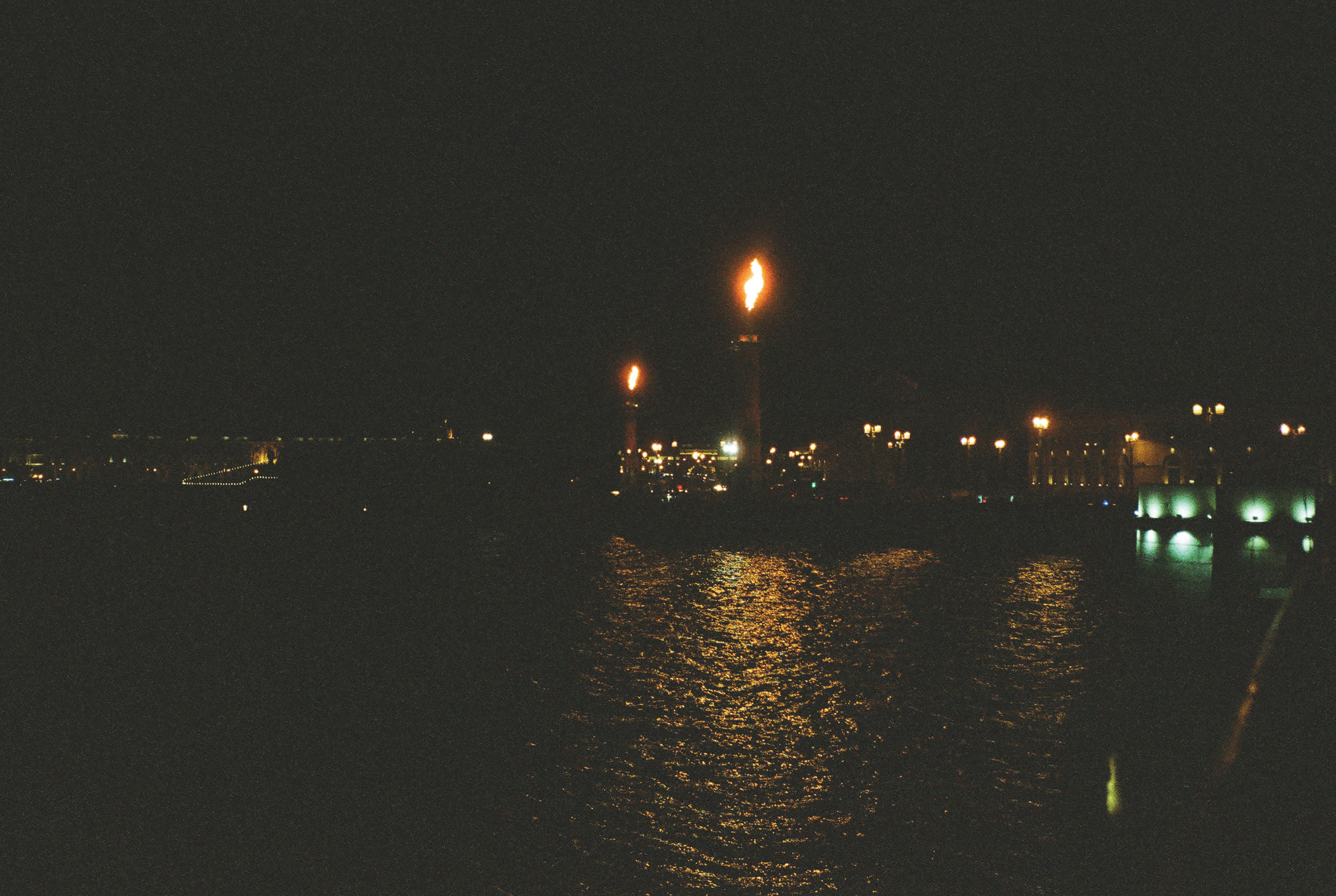 Фотографии цветные. Свадебный и семейный пленочный фотограф в Петербурге Истомина Ирина