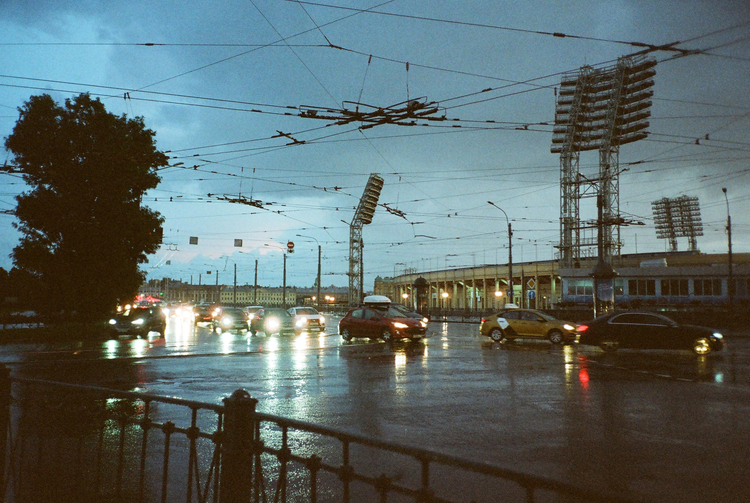 Фотографии цветные. Свадебный и семейный пленочный фотограф в Петербурге Истомина Ирина