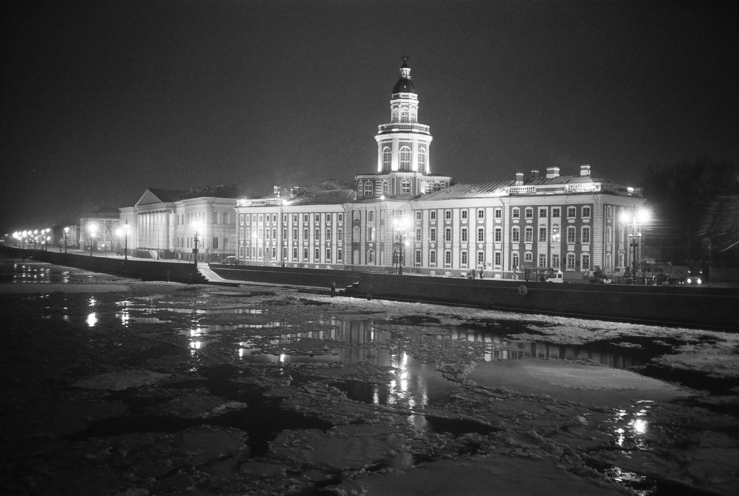 Фотографии черно-белые. Свадебный и семейный пленочный фотограф в Петербурге Истомина Ирина