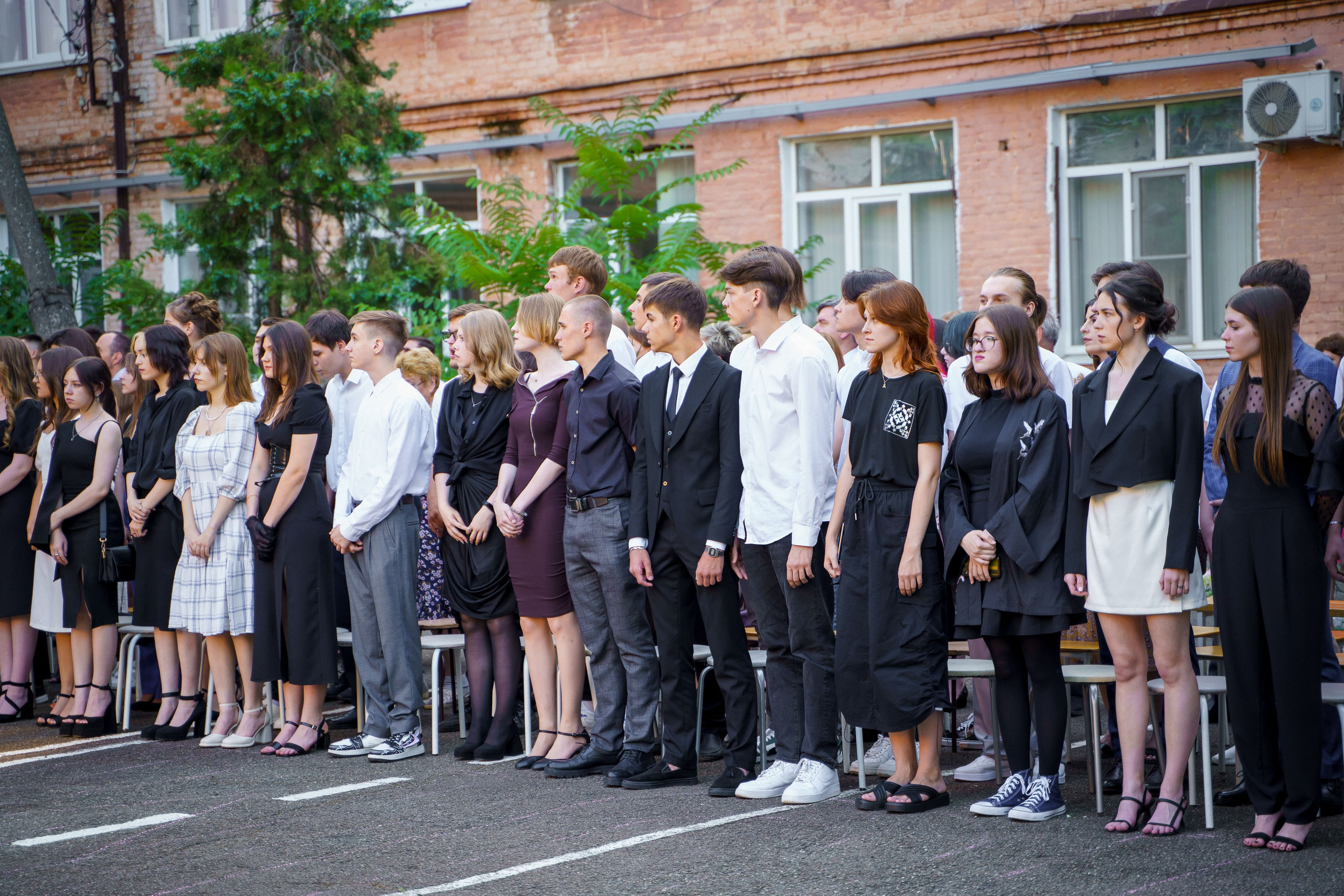 Вручение аттестатов_СОШ 31_11кл_2023 г. Фотографы из солнечного Краснодара Вадим и Надежда Митус