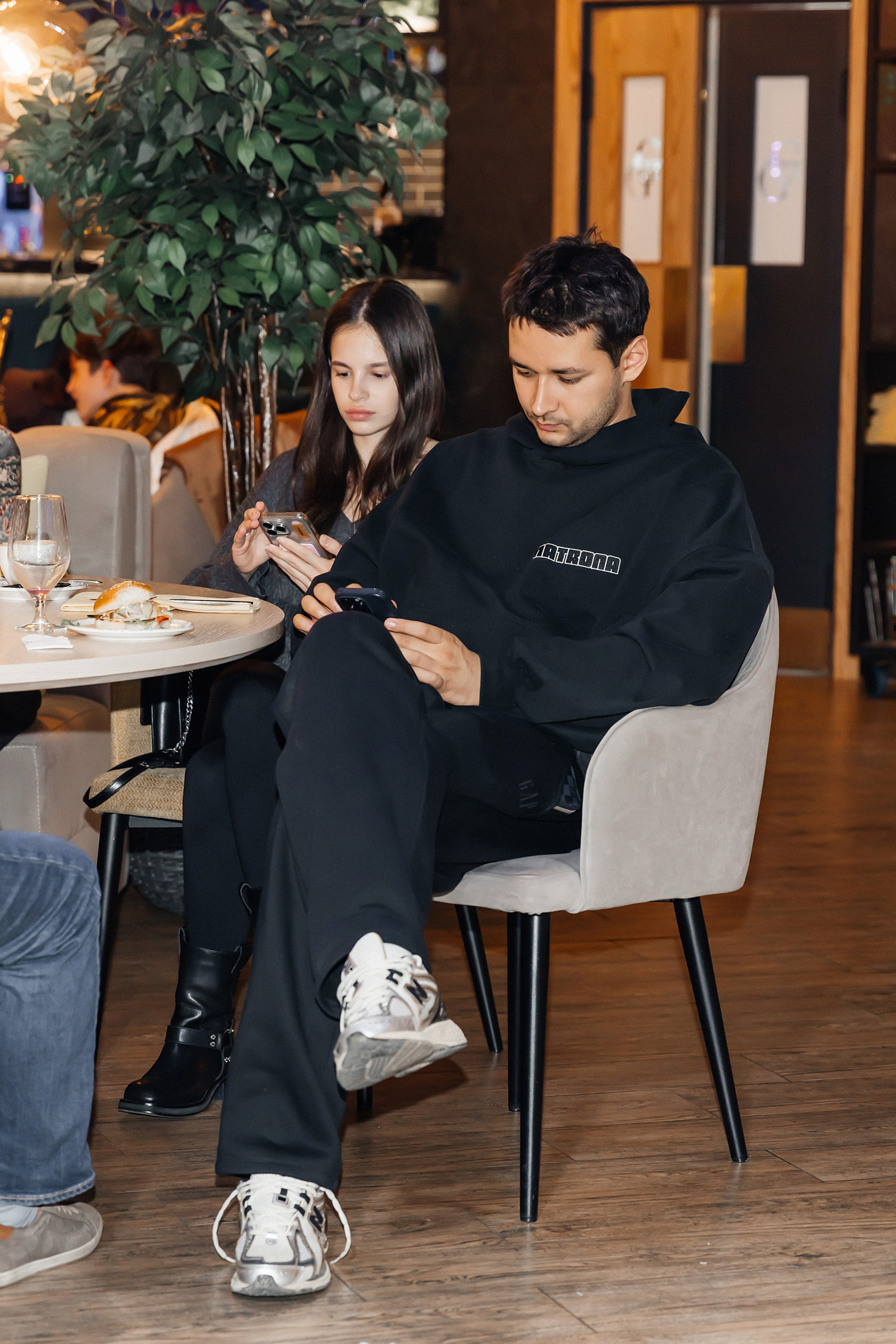 Творческий вечер «Юные таланты» в ресторане Геогранди. Фотограф и Видеограф в Краснодаре Юлия Солодченко