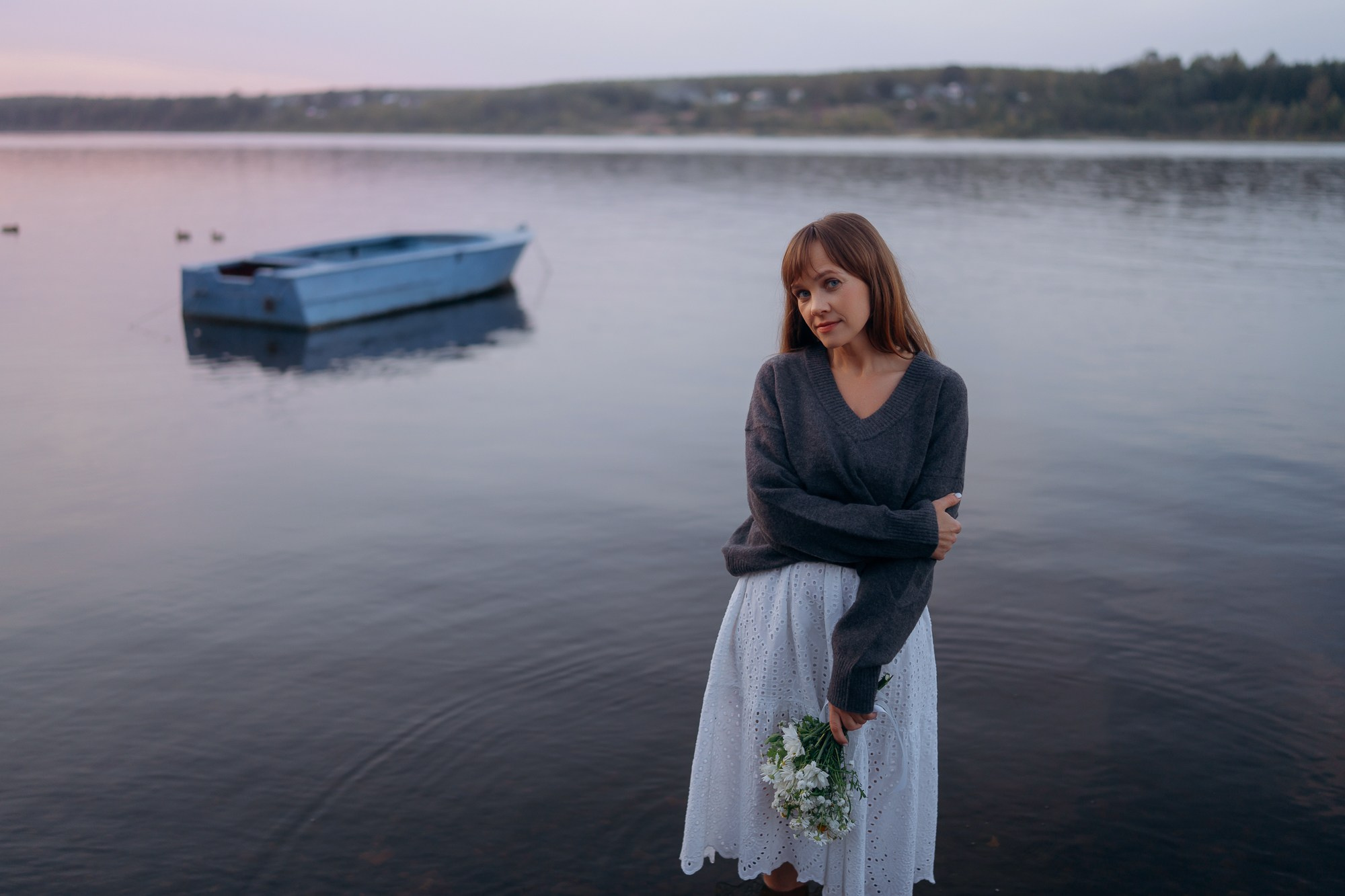 Индивидуальная летняя фотосессия на берегу реки. Свадебный и репортажный фотограф в Ярославле Евгений Сальников