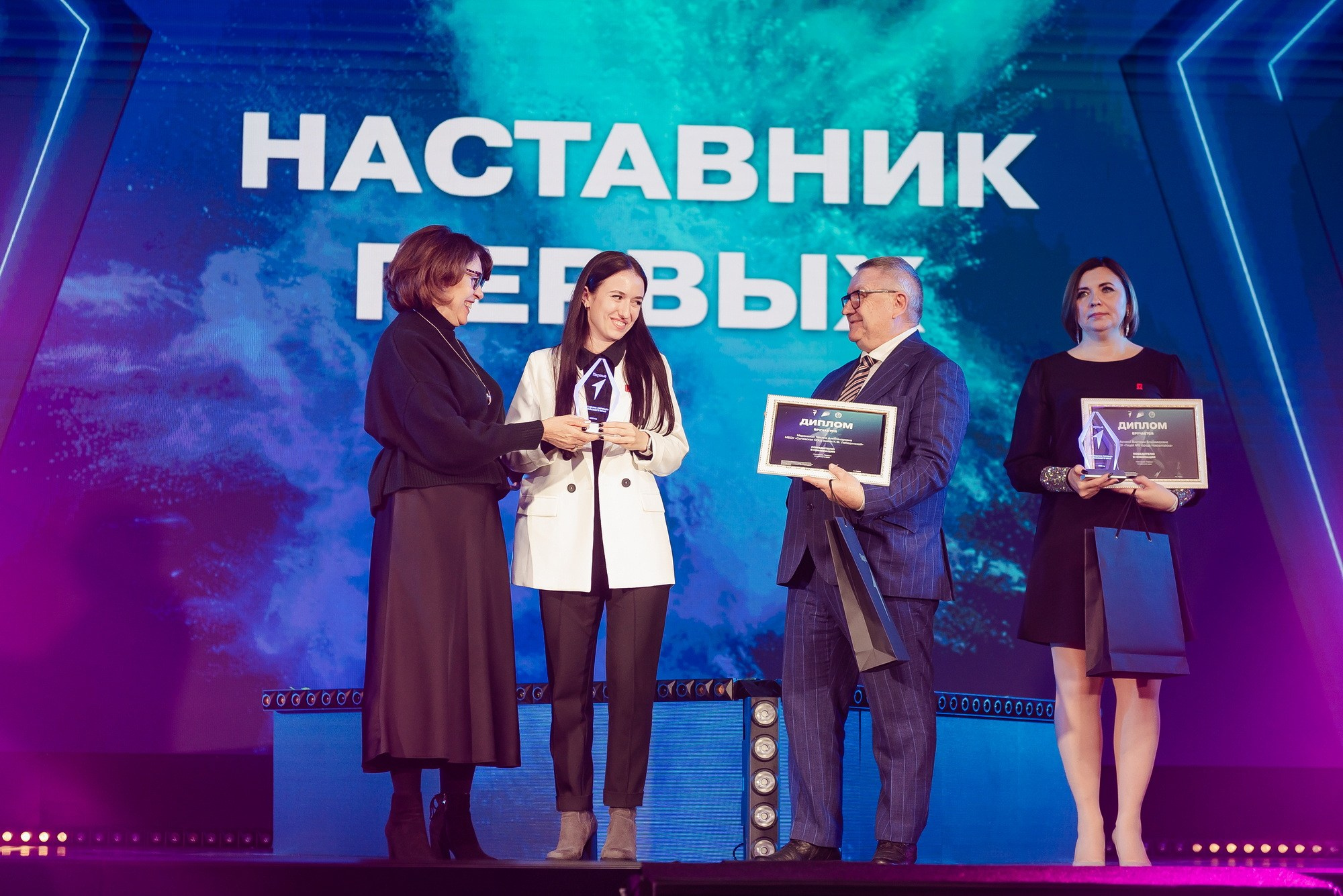 Краевая премия регионального отделения Движения Первых. Свадебный и репортажный фотограф Никита Сницарев в Барнауле