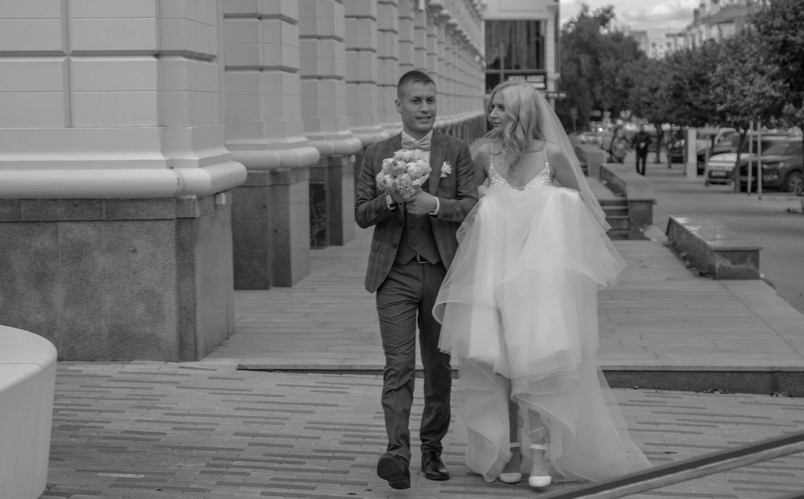 Прогулка после Загса Костя и Катюша. Свадебный и семейный фотограф Ибрагимова Мария из Екатеринбурга