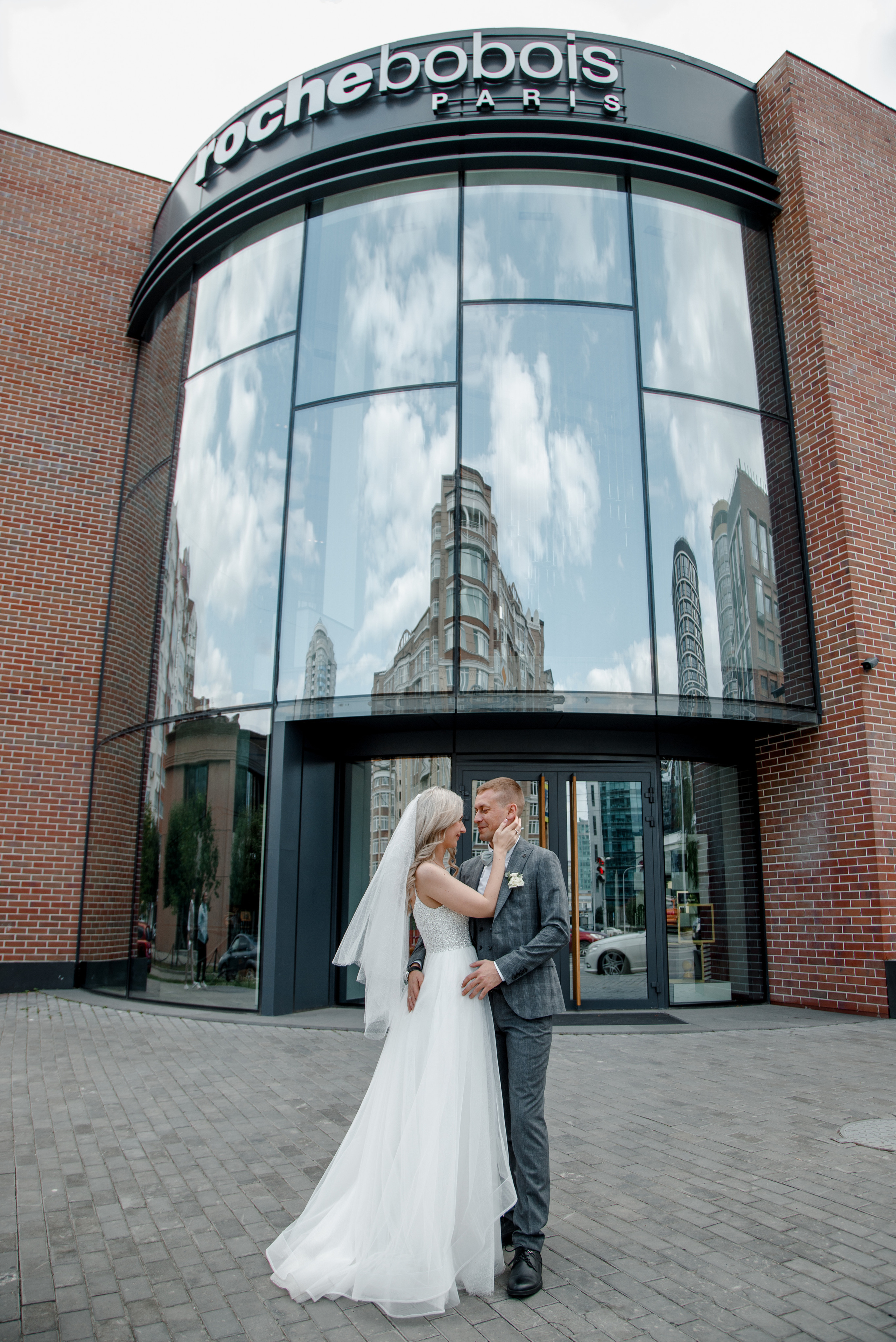 Прогулка после Загса Костя и Катюша. Свадебный и семейный фотограф Ибрагимова Мария из Екатеринбурга