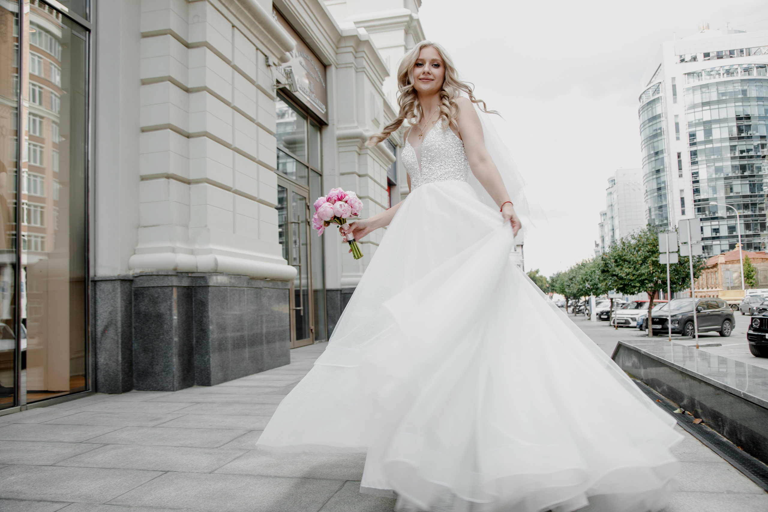 Прогулка после Загса Костя и Катюша. Свадебный и семейный фотограф Ибрагимова Мария из Екатеринбурга