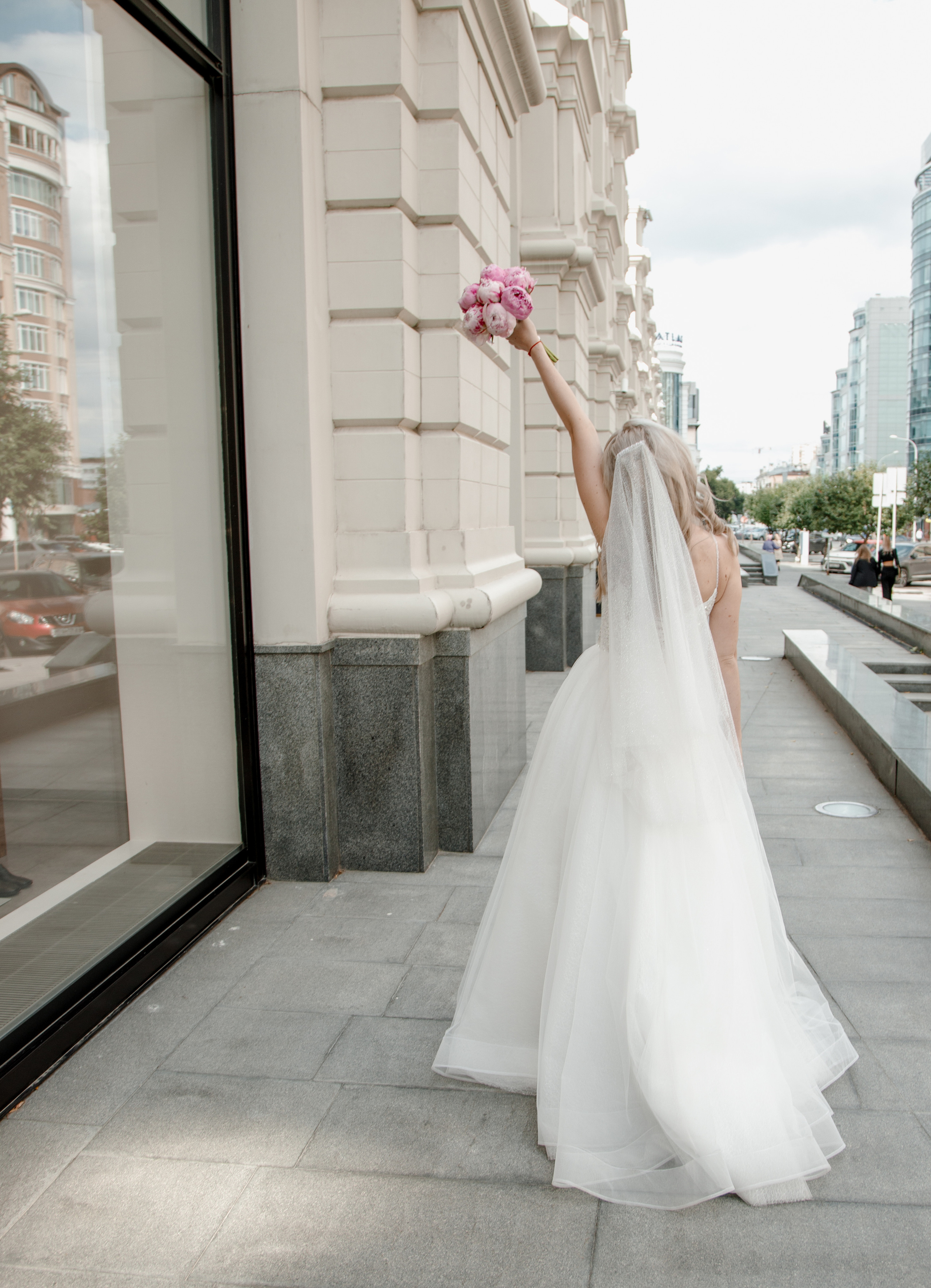 Прогулка после Загса Костя и Катюша. Свадебный и семейный фотограф Ибрагимова Мария из Екатеринбурга