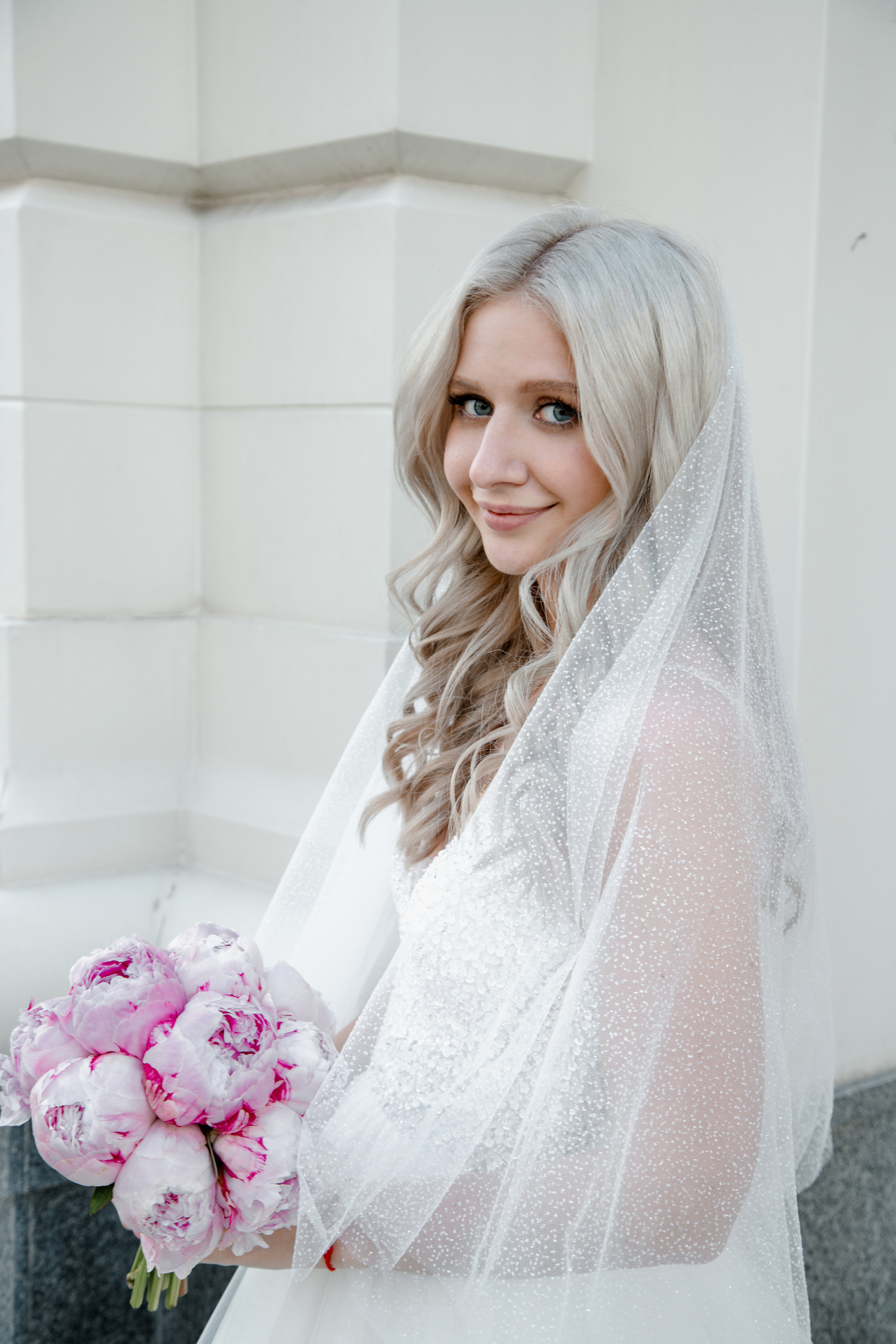 Прогулка после Загса Костя и Катюша. Свадебный и семейный фотограф Ибрагимова Мария из Екатеринбурга