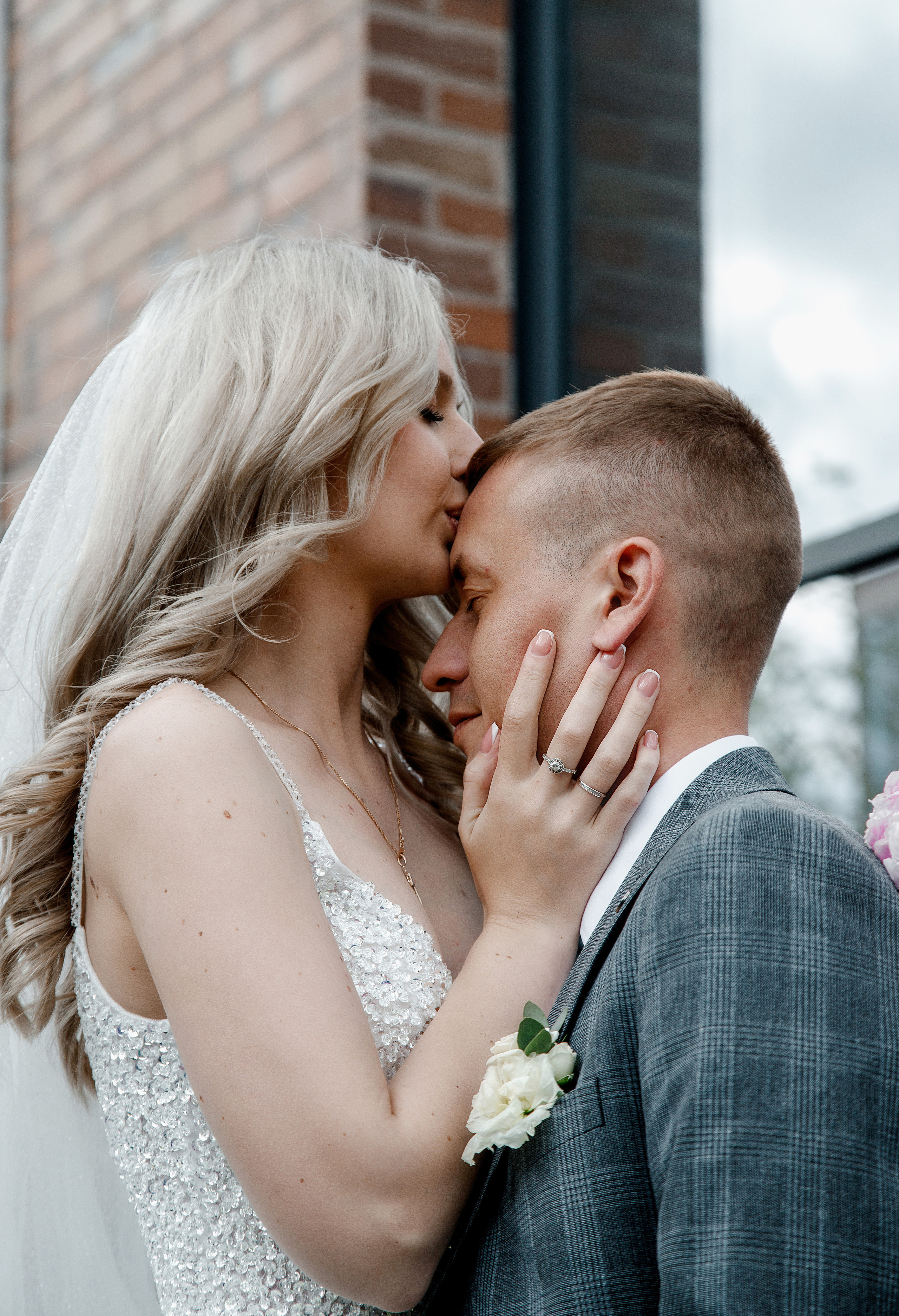 Прогулка после Загса Костя и Катюша. Свадебный и семейный фотограф Ибрагимова Мария из Екатеринбурга