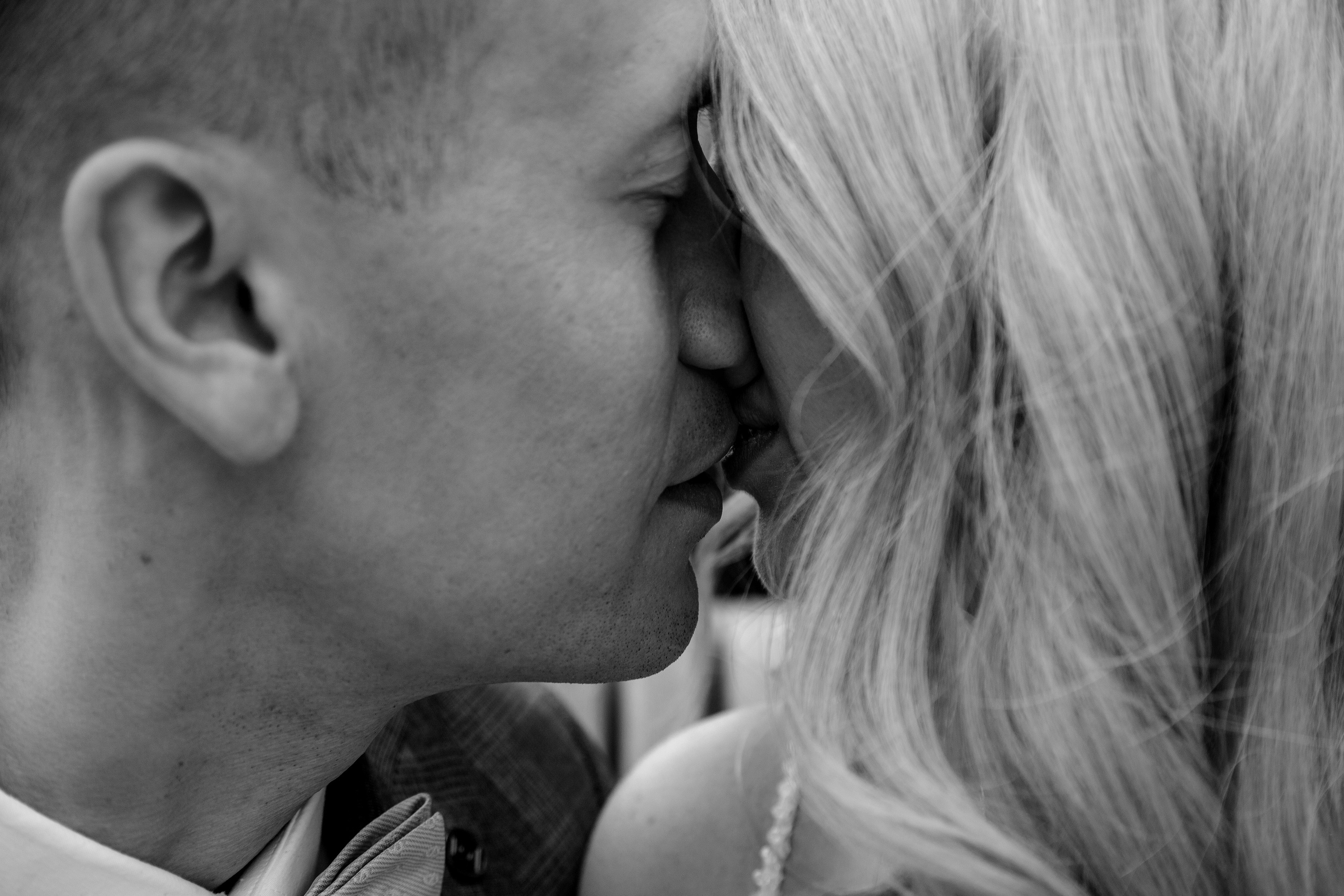 Прогулка после Загса Костя и Катюша. Свадебный и семейный фотограф Ибрагимова Мария из Екатеринбурга