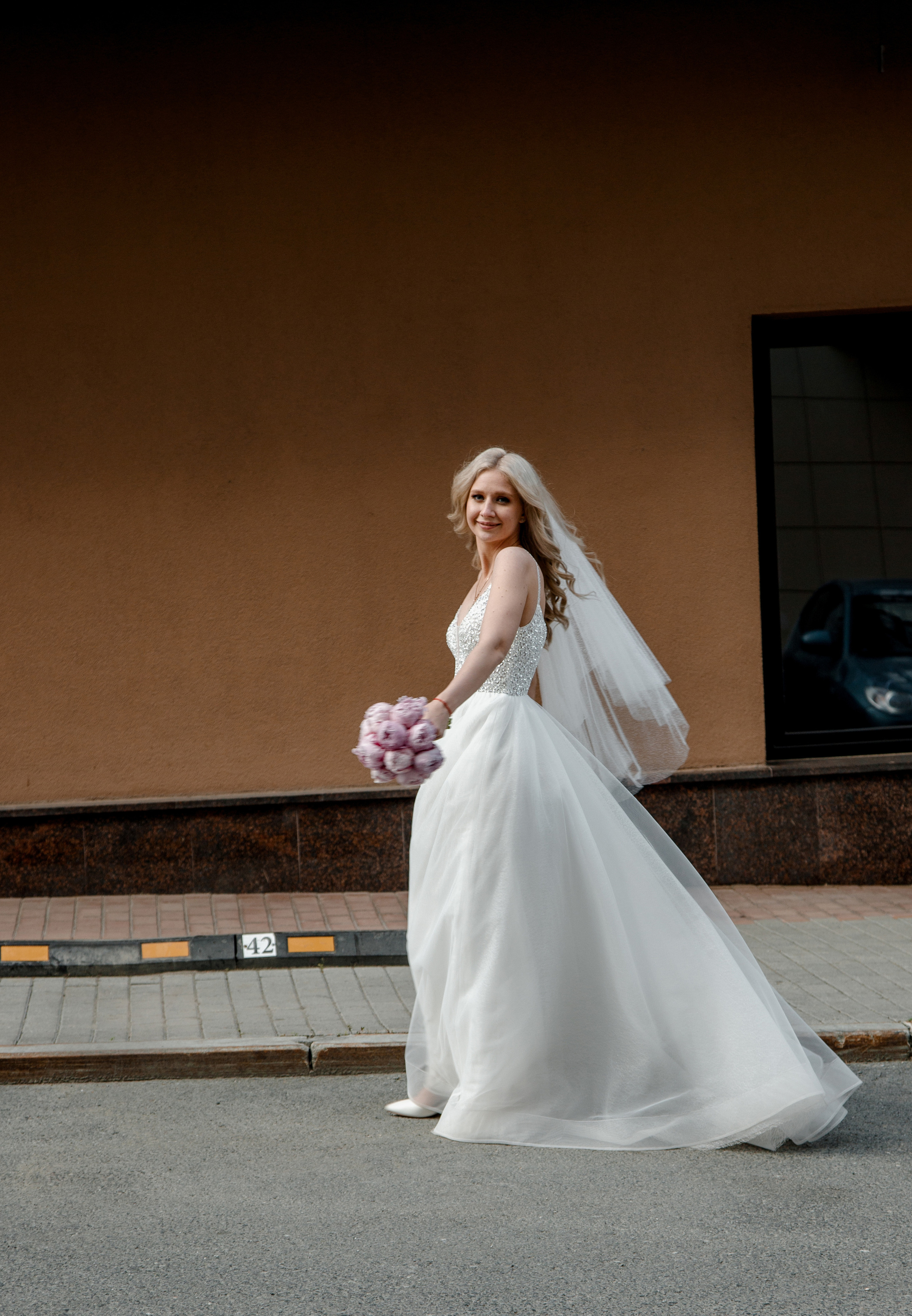 Прогулка после Загса Костя и Катюша. Свадебный и семейный фотограф Ибрагимова Мария из Екатеринбурга