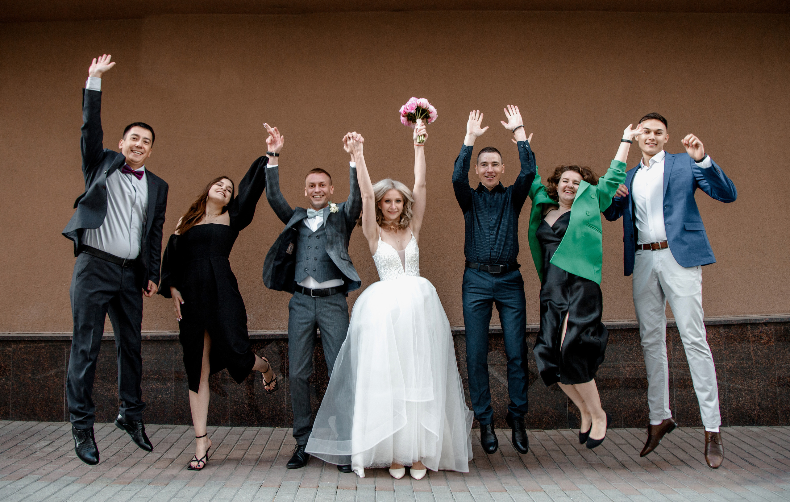 Прогулка после Загса Костя и Катюша. Свадебный и семейный фотограф Ибрагимова Мария из Екатеринбурга