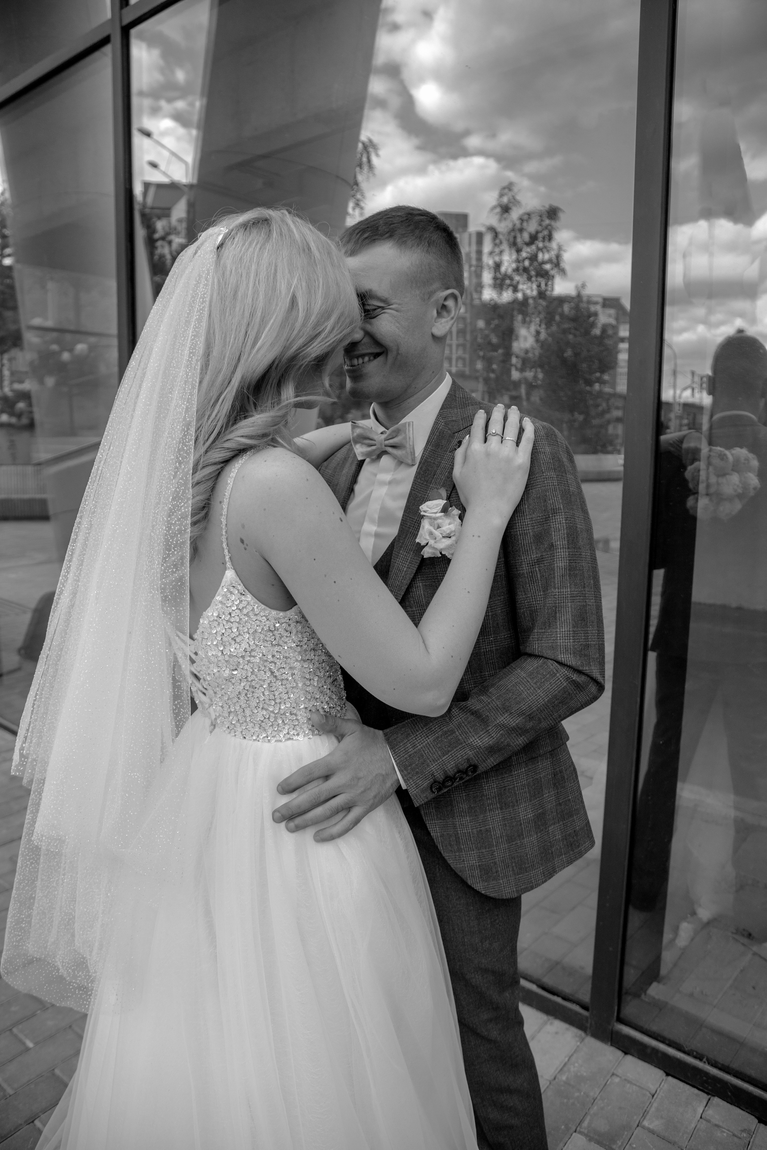 Прогулка после Загса Костя и Катюша. Свадебный и семейный фотограф Ибрагимова Мария из Екатеринбурга