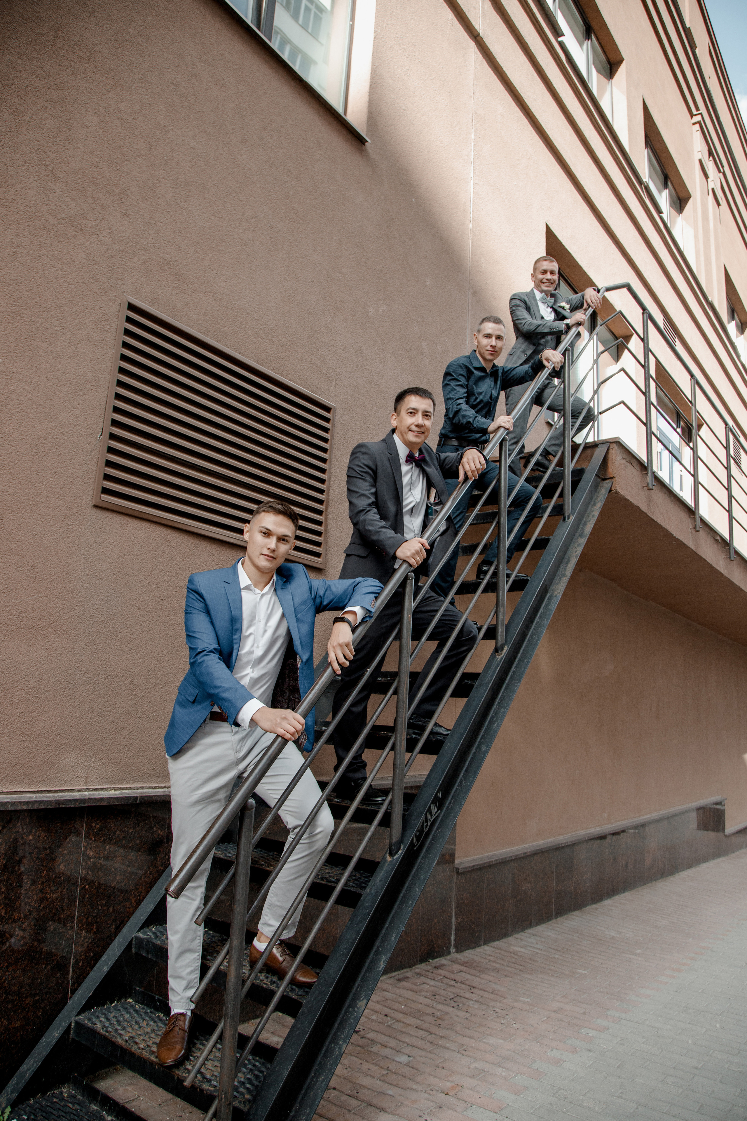 Прогулка после Загса Костя и Катюша. Свадебный и семейный фотограф Ибрагимова Мария из Екатеринбурга