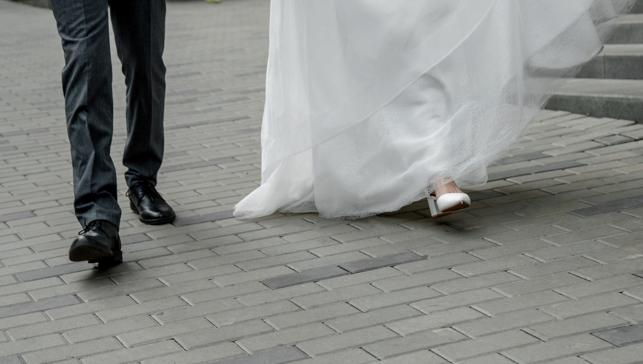 Прогулка после Загса Костя и Катюша. Свадебный и семейный фотограф Ибрагимова Мария из Екатеринбурга