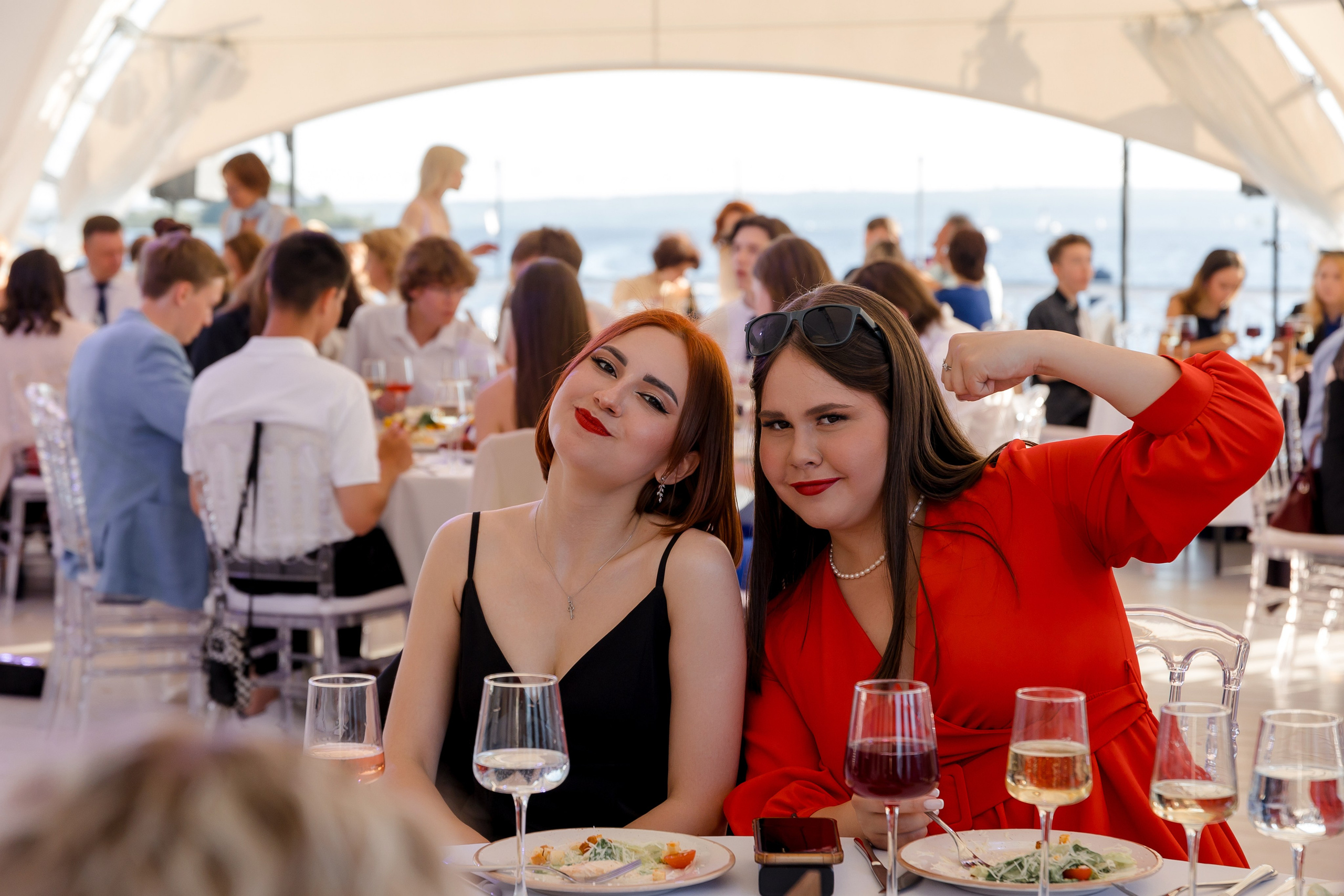 ВЫПУСКНОЙ White Place — Гимназия 52. Свадебный и семейный фотограф Динар Гильмутдинов