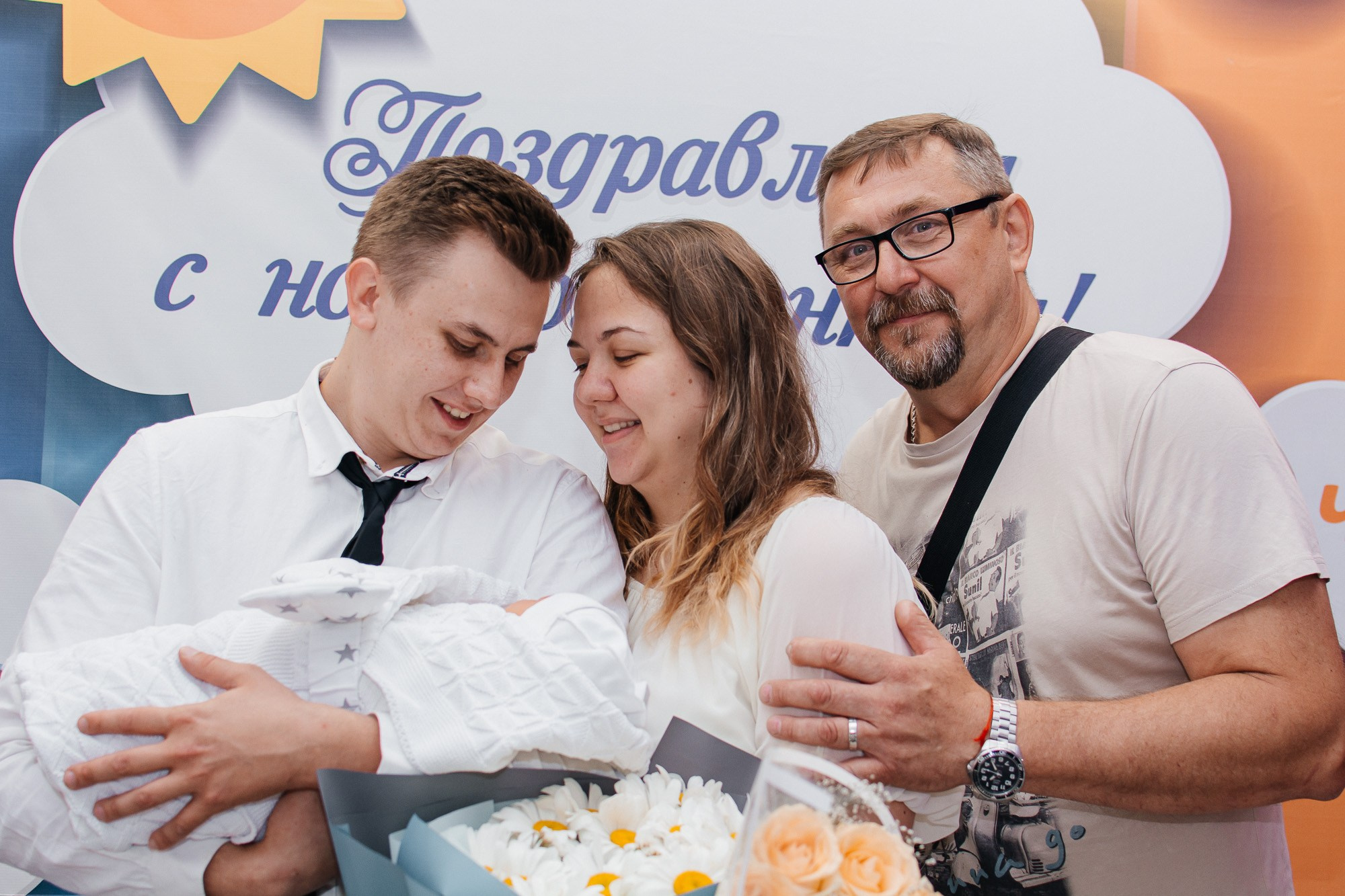 Выписка из роддома. Фотограф Ростов-на-Дону | фототерапевт
