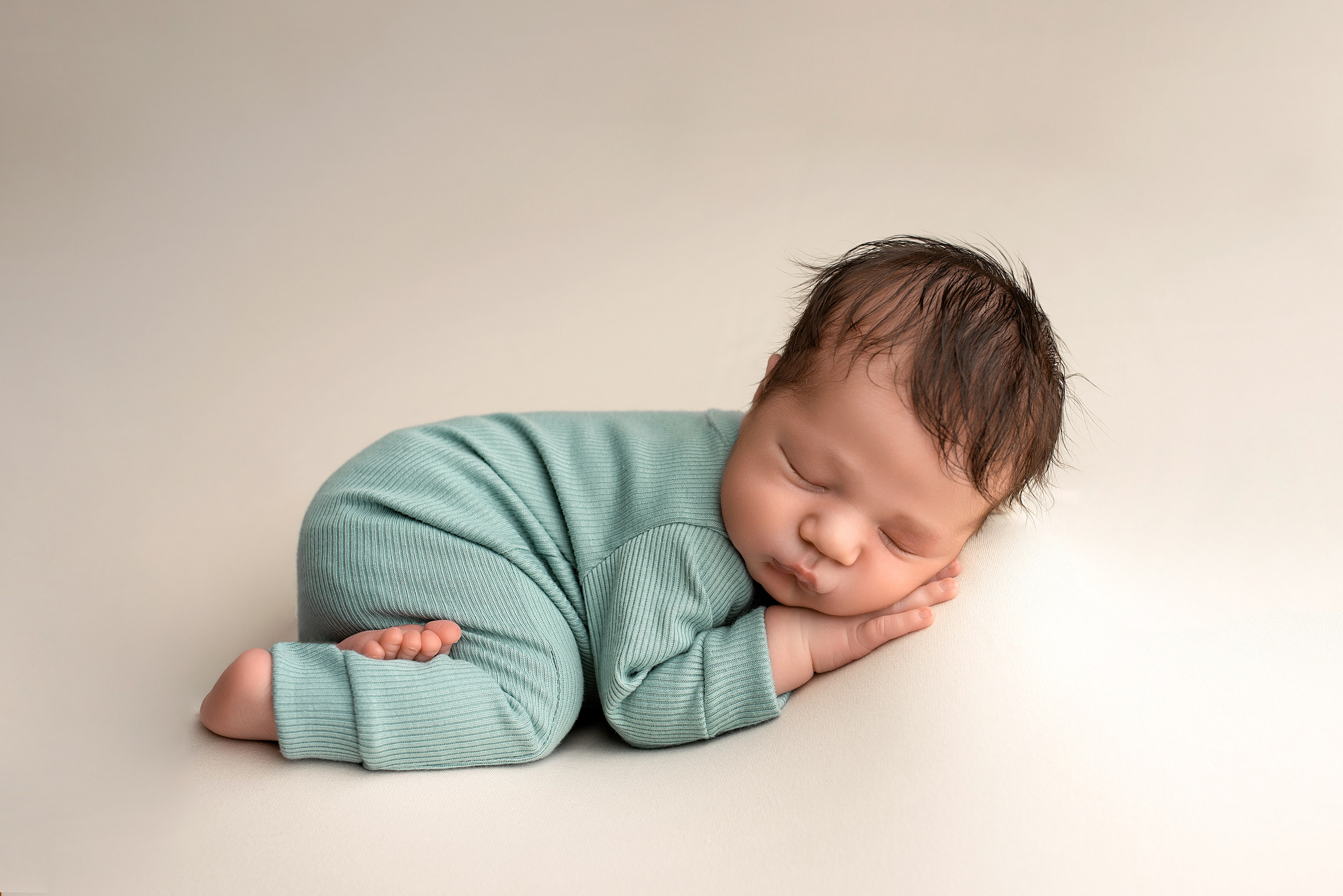 Новорождённые мальчики. Детский фотограф новорождённых в Минске Боровик Екатерина
