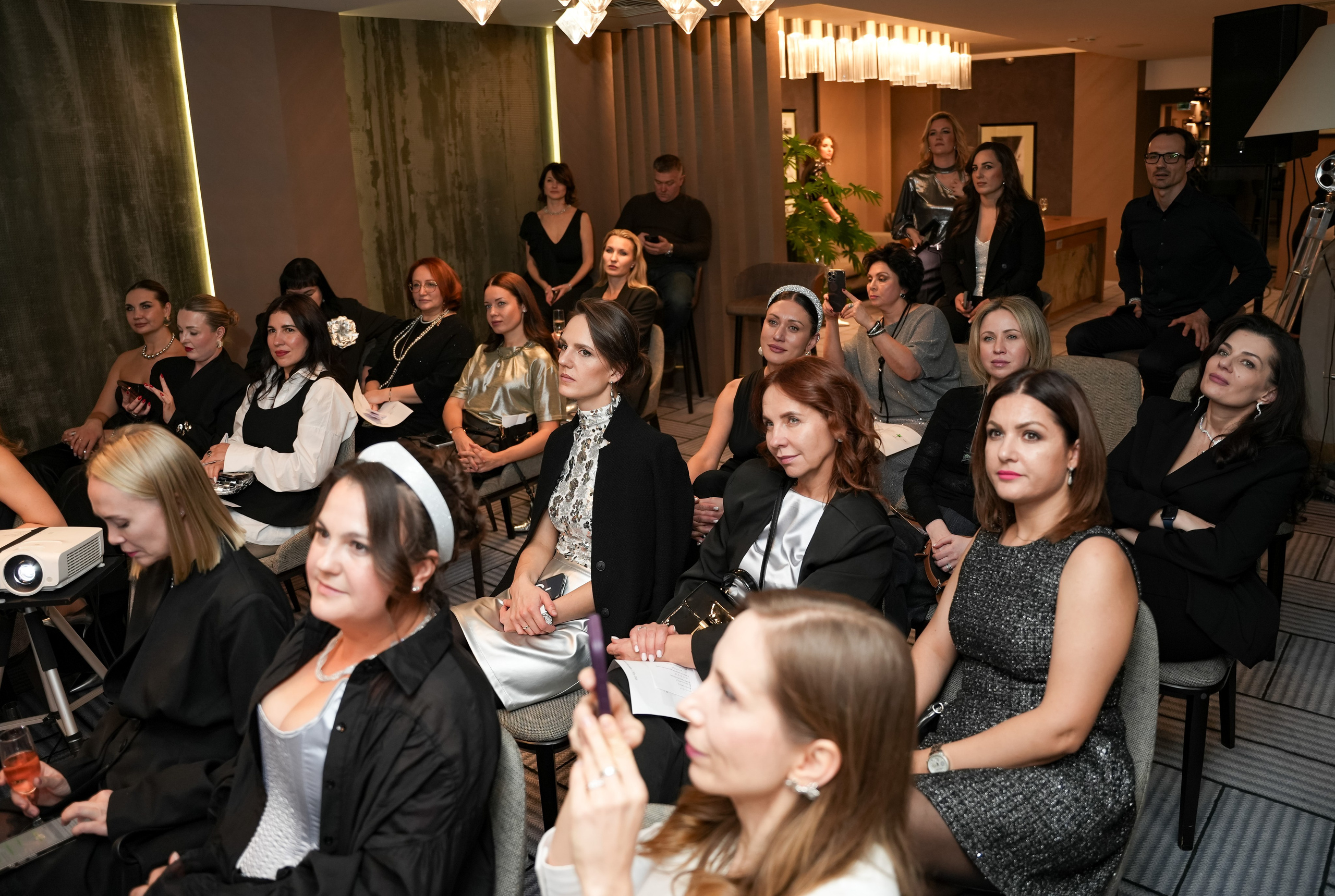 TINAoTEAM: конференция VII. Портретный и репортажный фотограф в Москве Разуменко Роман