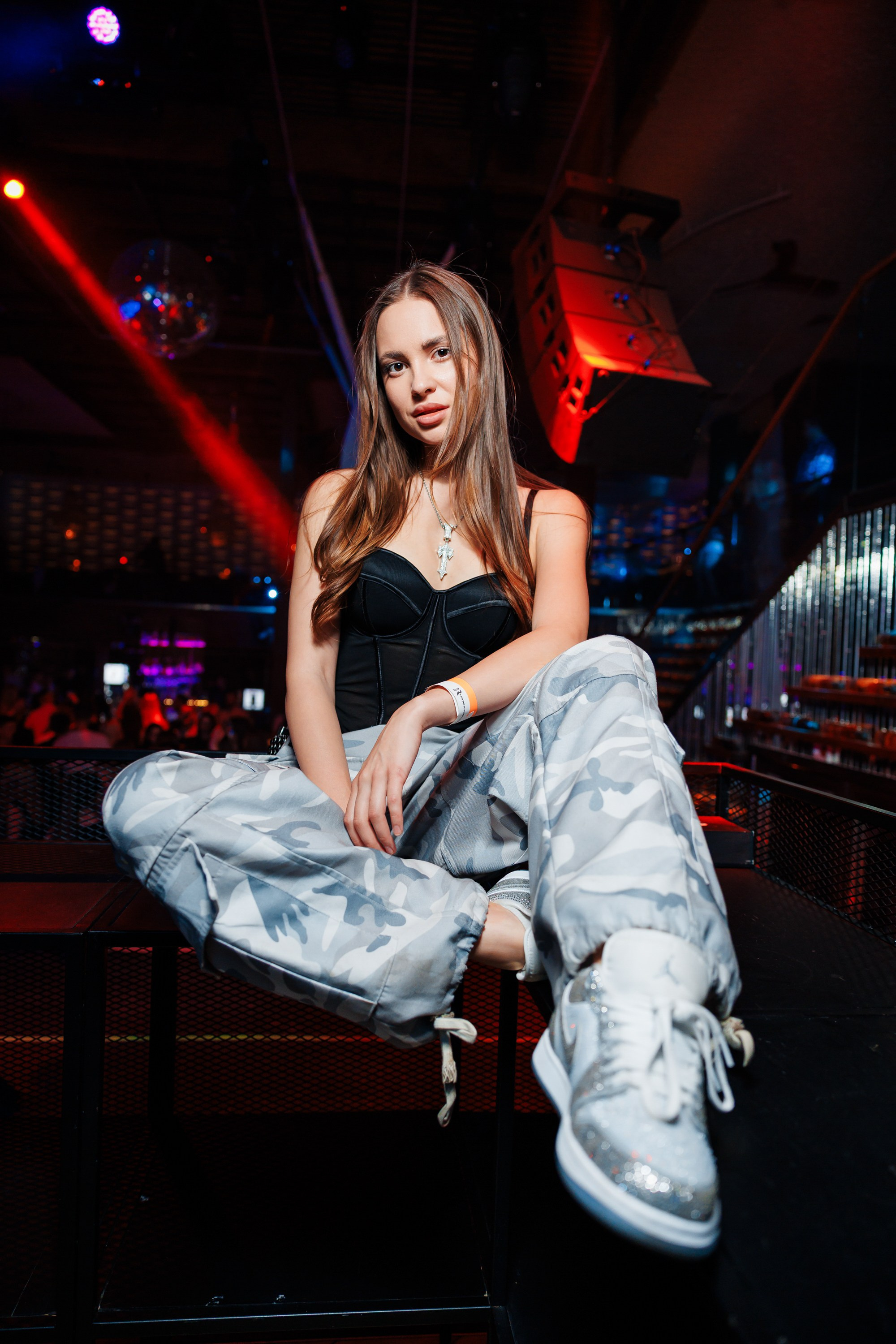 Клубный фотограф и nightlife-репортаж в Москве — Адам Черноуски. Событийный и портретный фотограф в Москве — Адам Черноуски