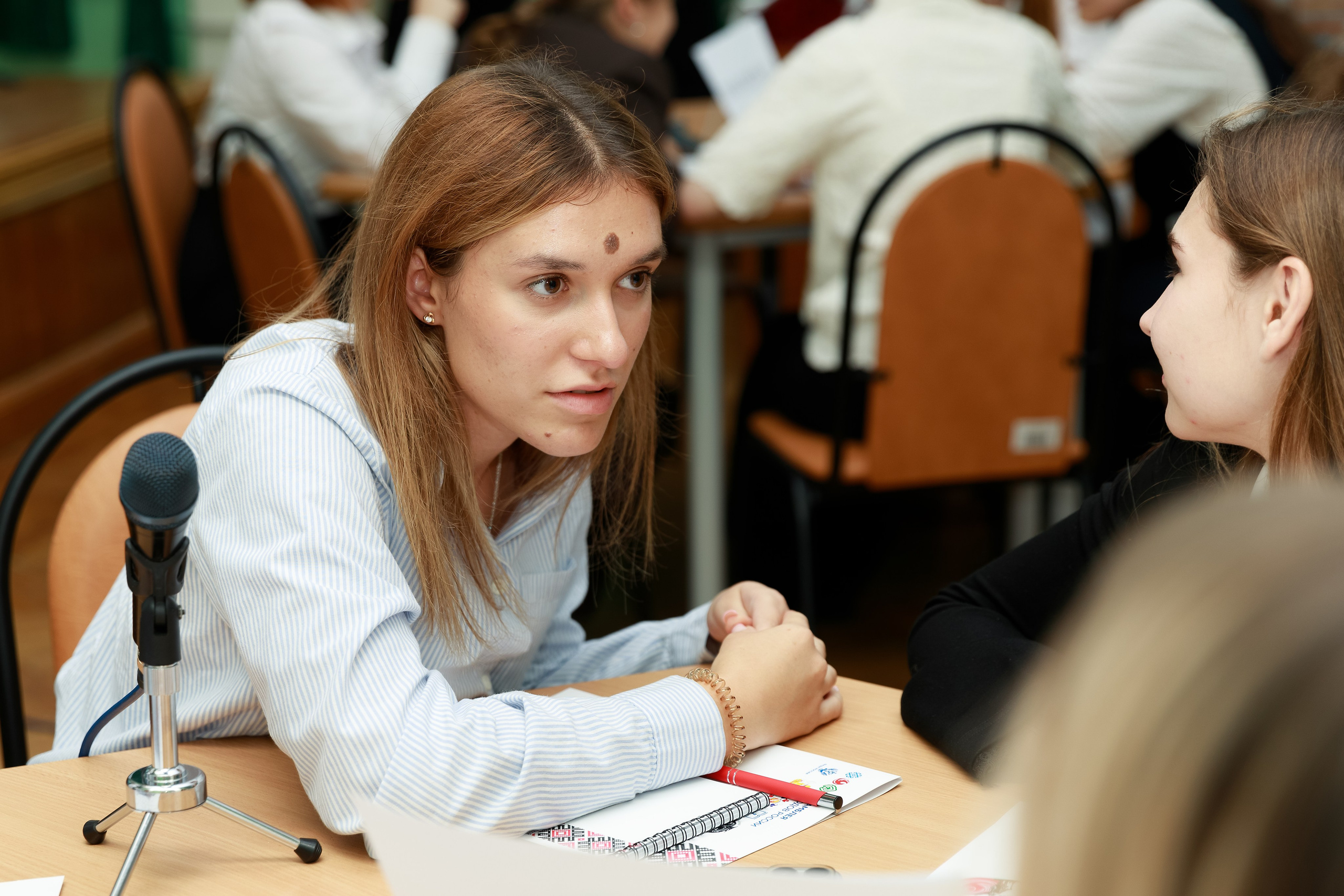 Интеллектуальный праздник «Язык — душа народа» в Никитинской библиотеке. Фотограф в Воронеже Галина Фурсова