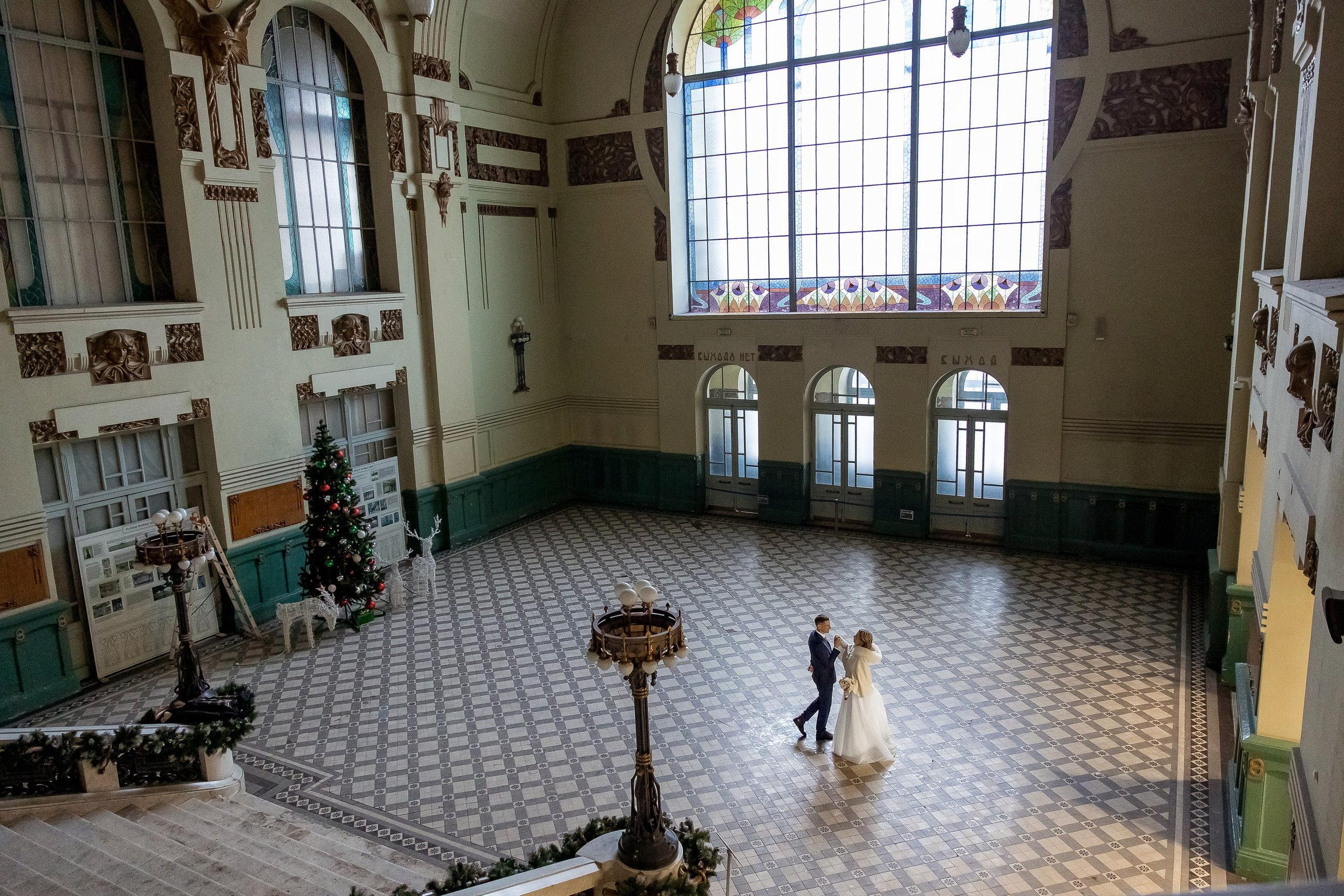 Свадебная фотосессия в Эрмитаже. Свадебный и семейный фотограф Алексей Аверин