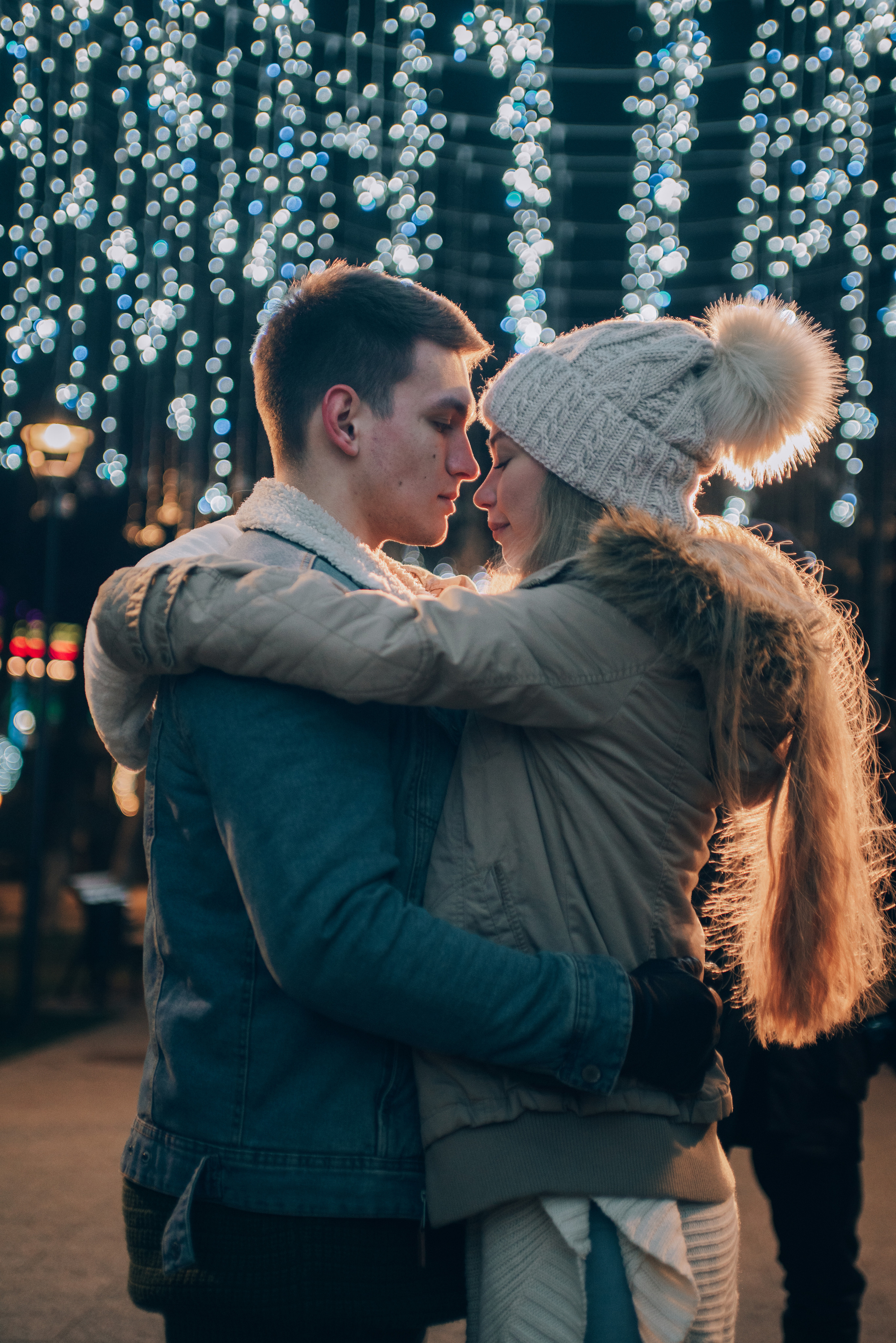 Влюбленные на проспекте. Свадебные фотограф и видеограф в Саратове