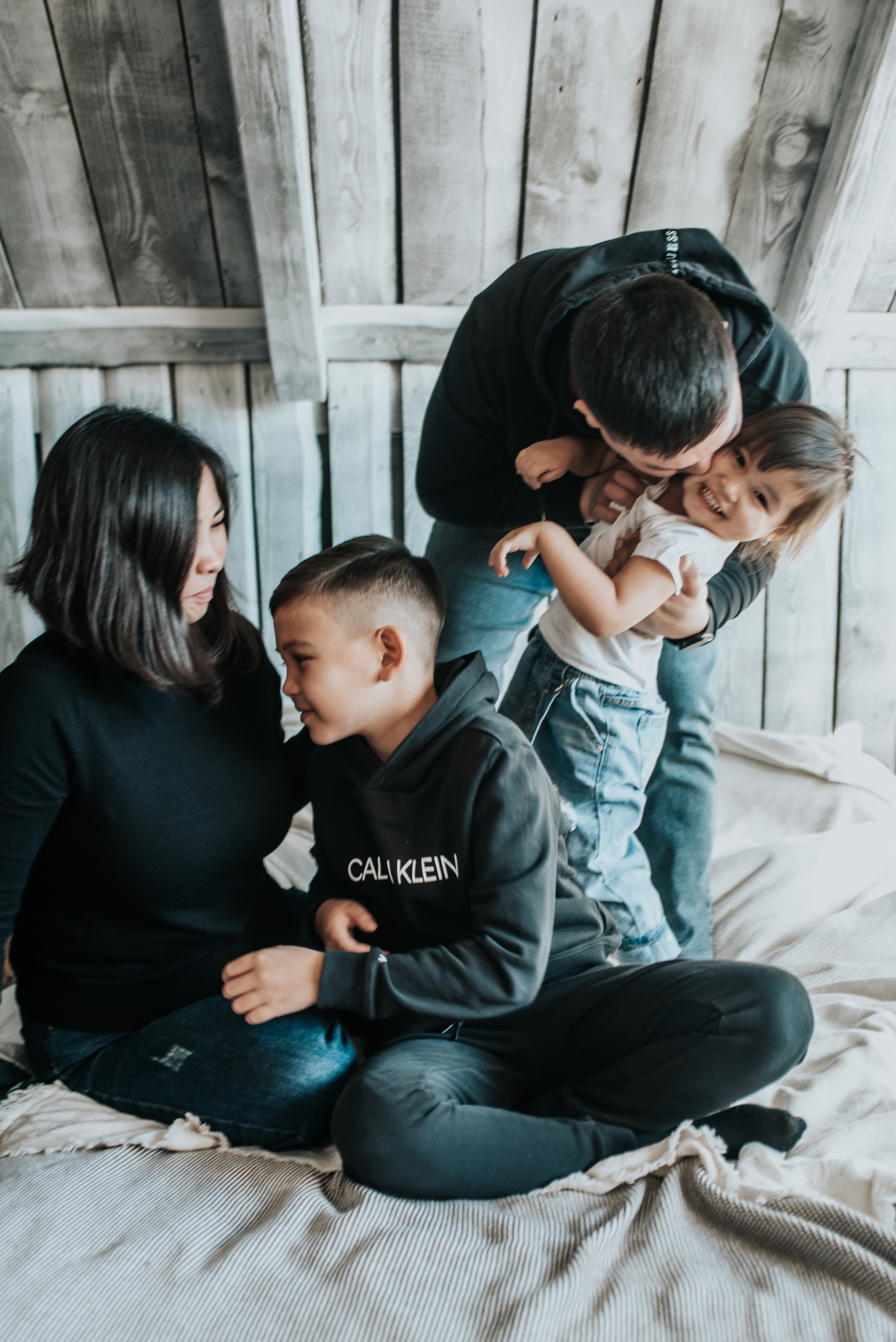 Семейные фотографии. Свадебные фотограф и видеограф в Саратове