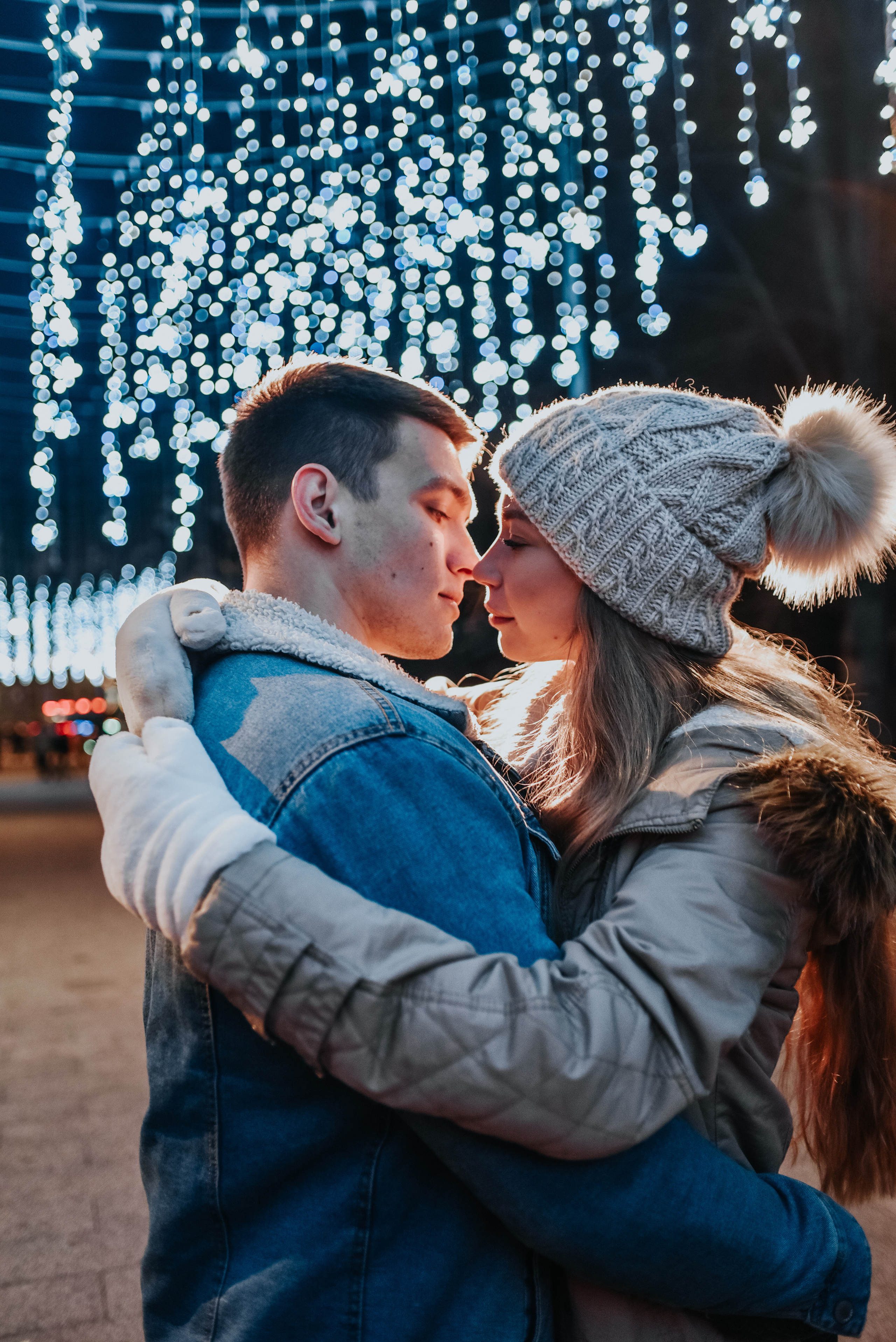 Влюбленные на проспекте. Свадебные фотограф и видеограф в Саратове
