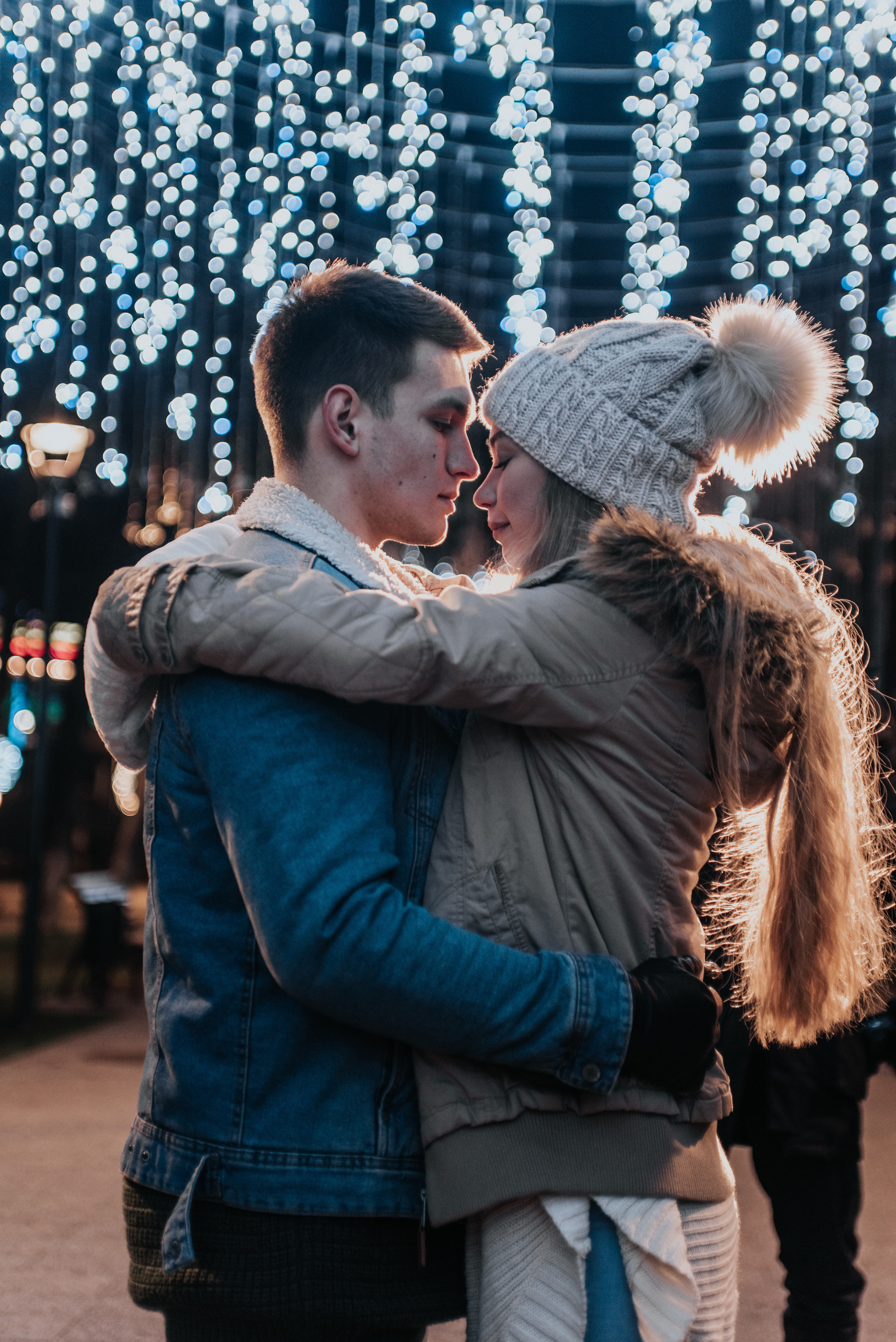 Влюбленные на проспекте. Свадебные фотограф и видеограф в Саратове
