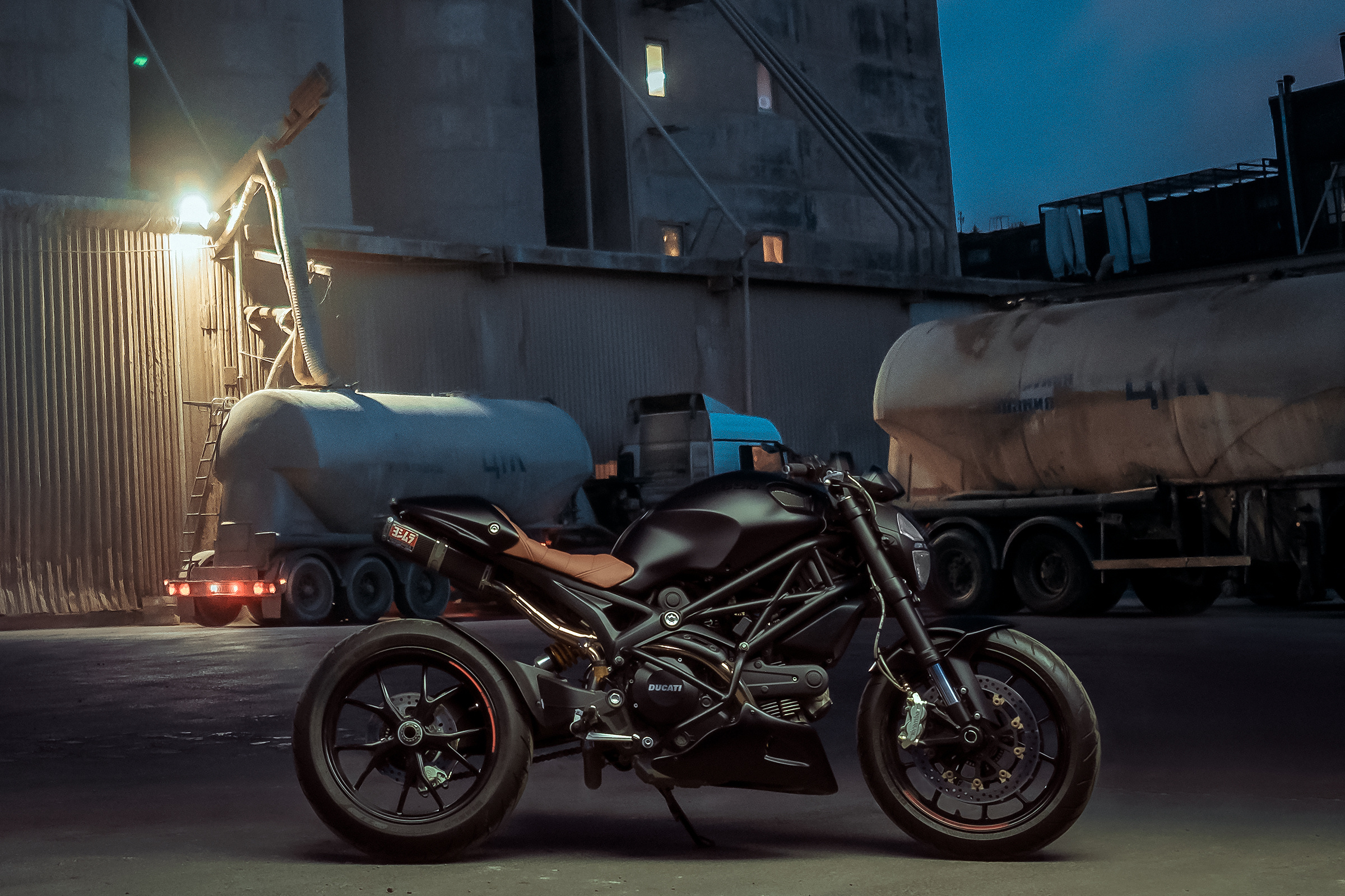 Moto. Имиджевый фотограф Илья Балух — заяви о себе красиво