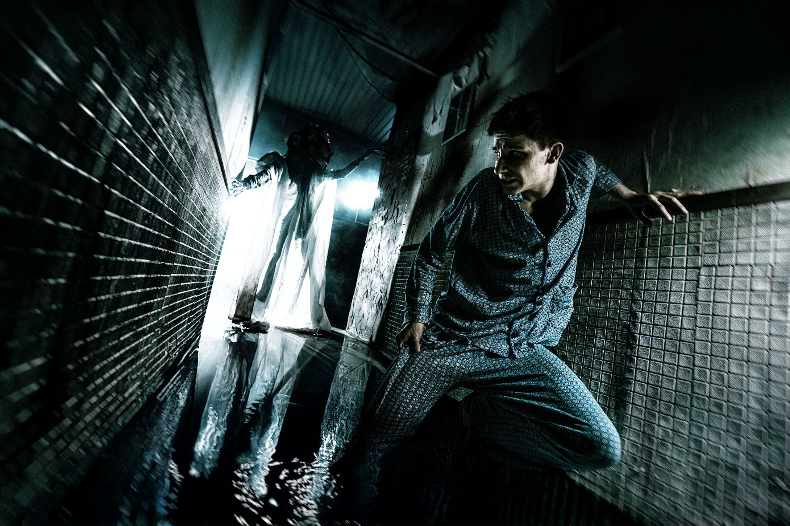 Фотосъёмка для хоррор и экшен квеста. Рекламный фотограф в Москве Алексей Тверяков