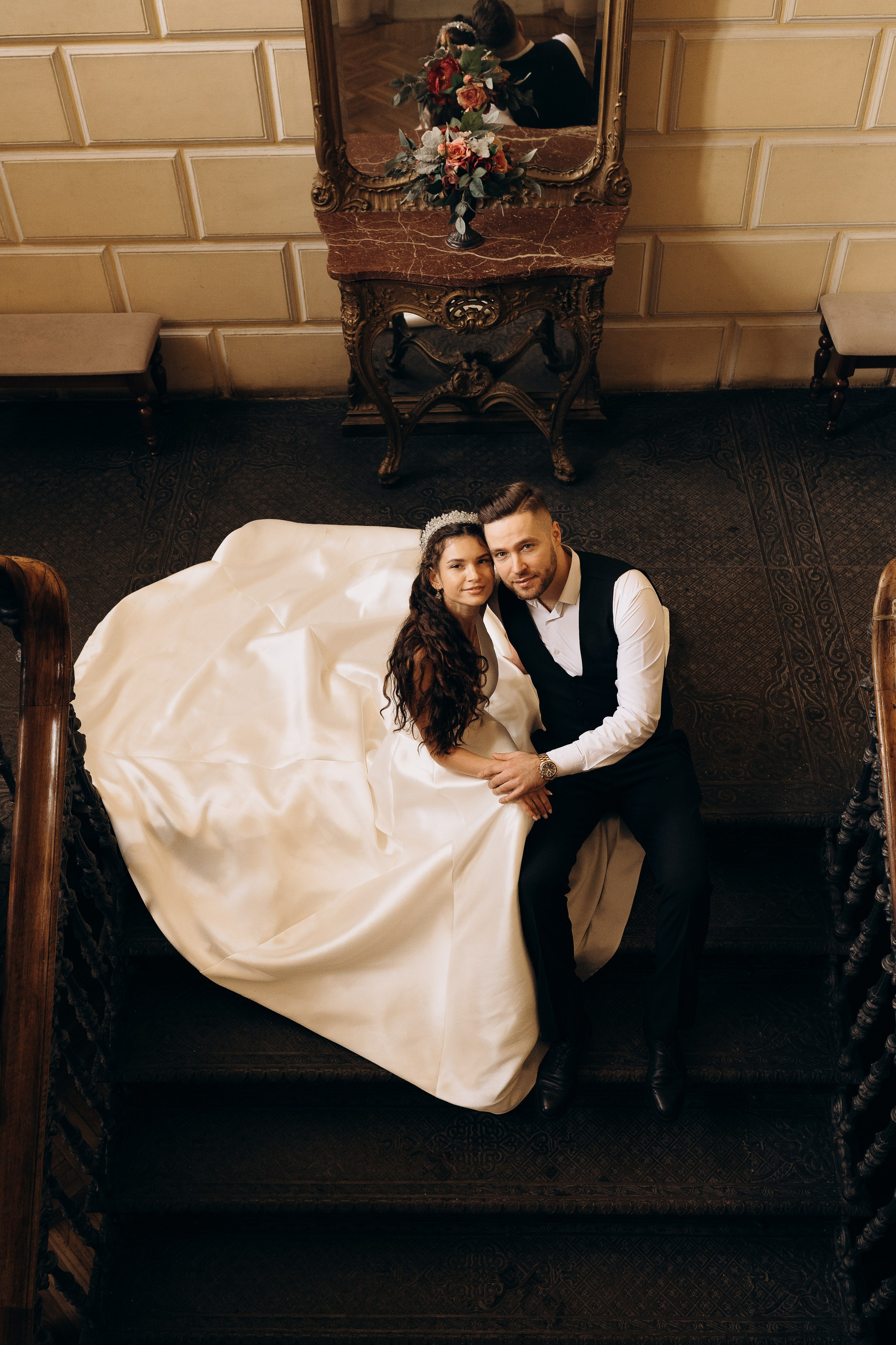 Свадебная фотосессия в библиотеке. Семейный фотограф в Москве Галина Гончар