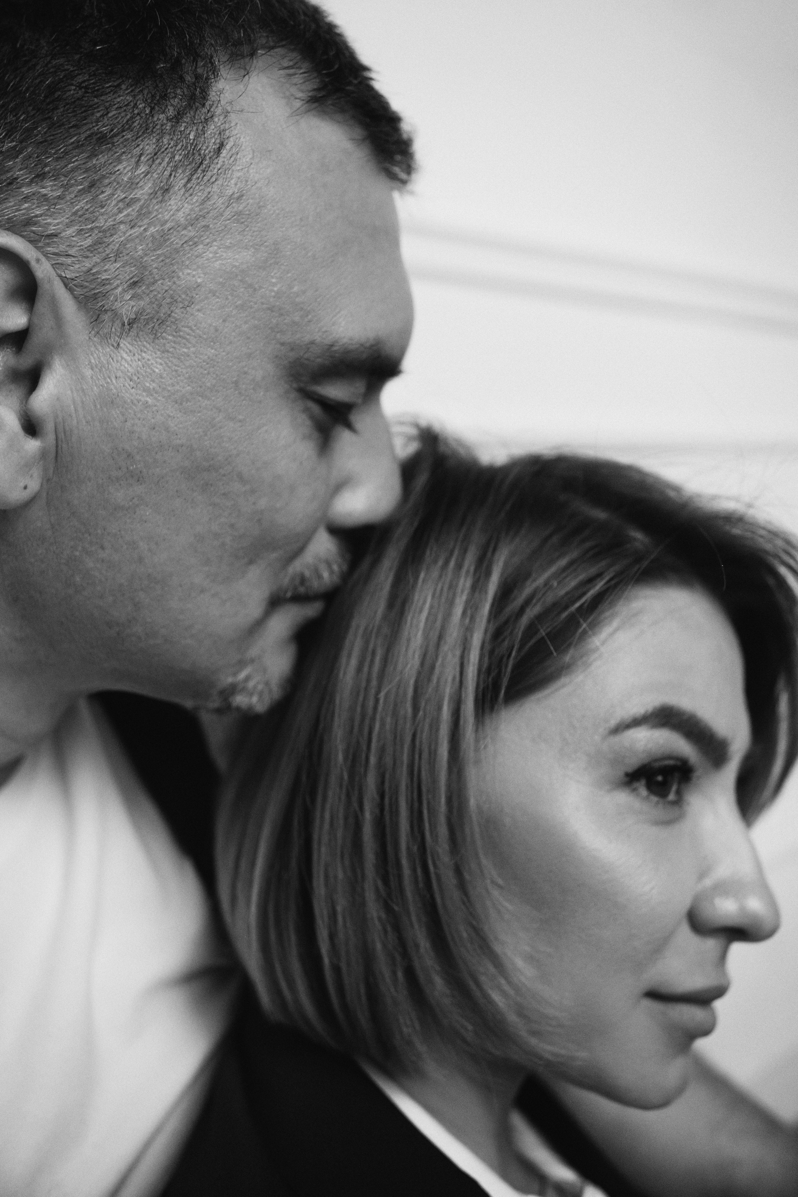 Семейная фотосессия в студии со взрослыми детьми мама папа дочь и сын. Портретный фотограф в Москве Ольга Акушко