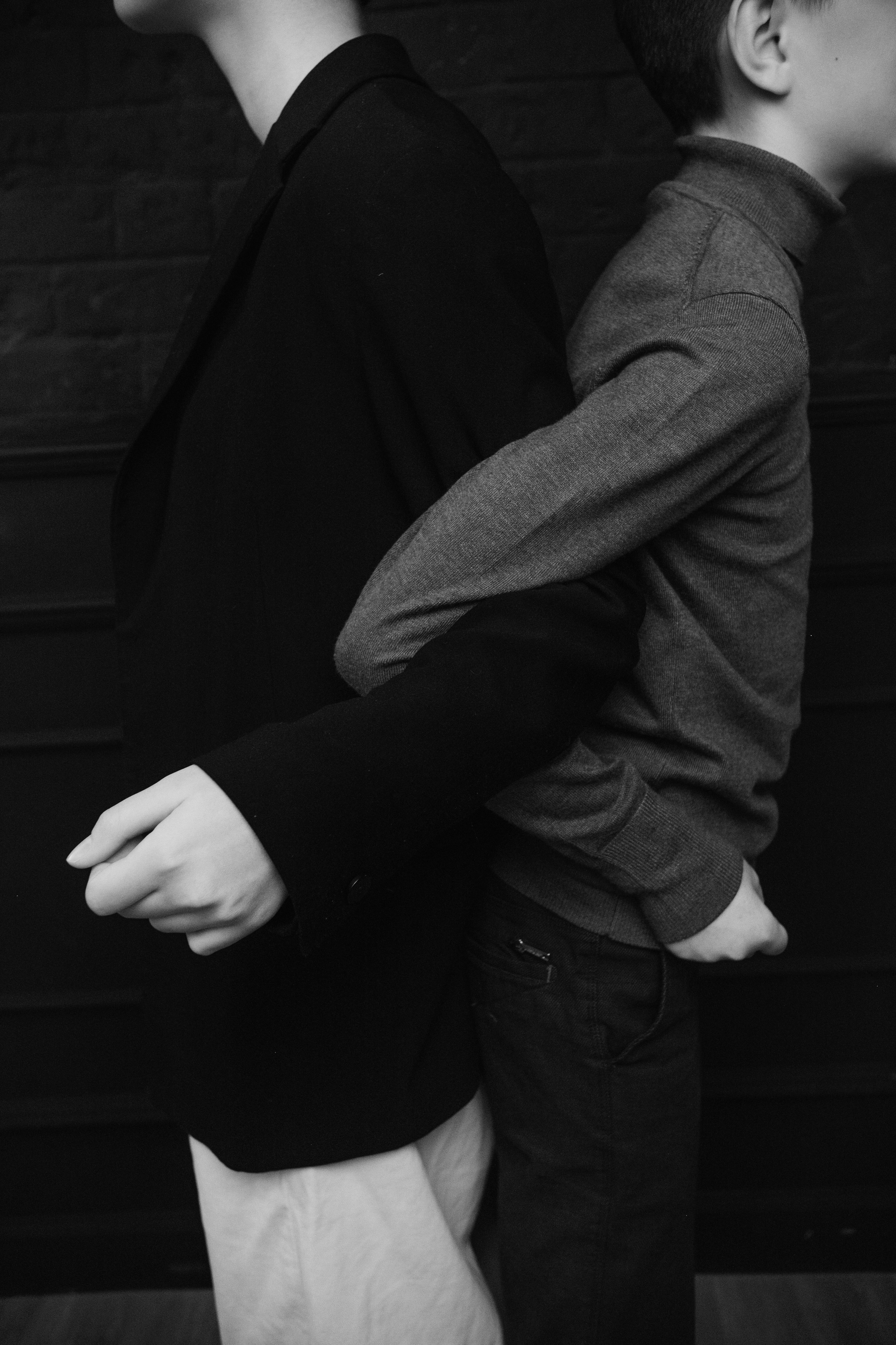 Семейная фотосессия в студии со взрослыми детьми мама папа дочь и сын. Портретный фотограф в Москве Ольга Акушко