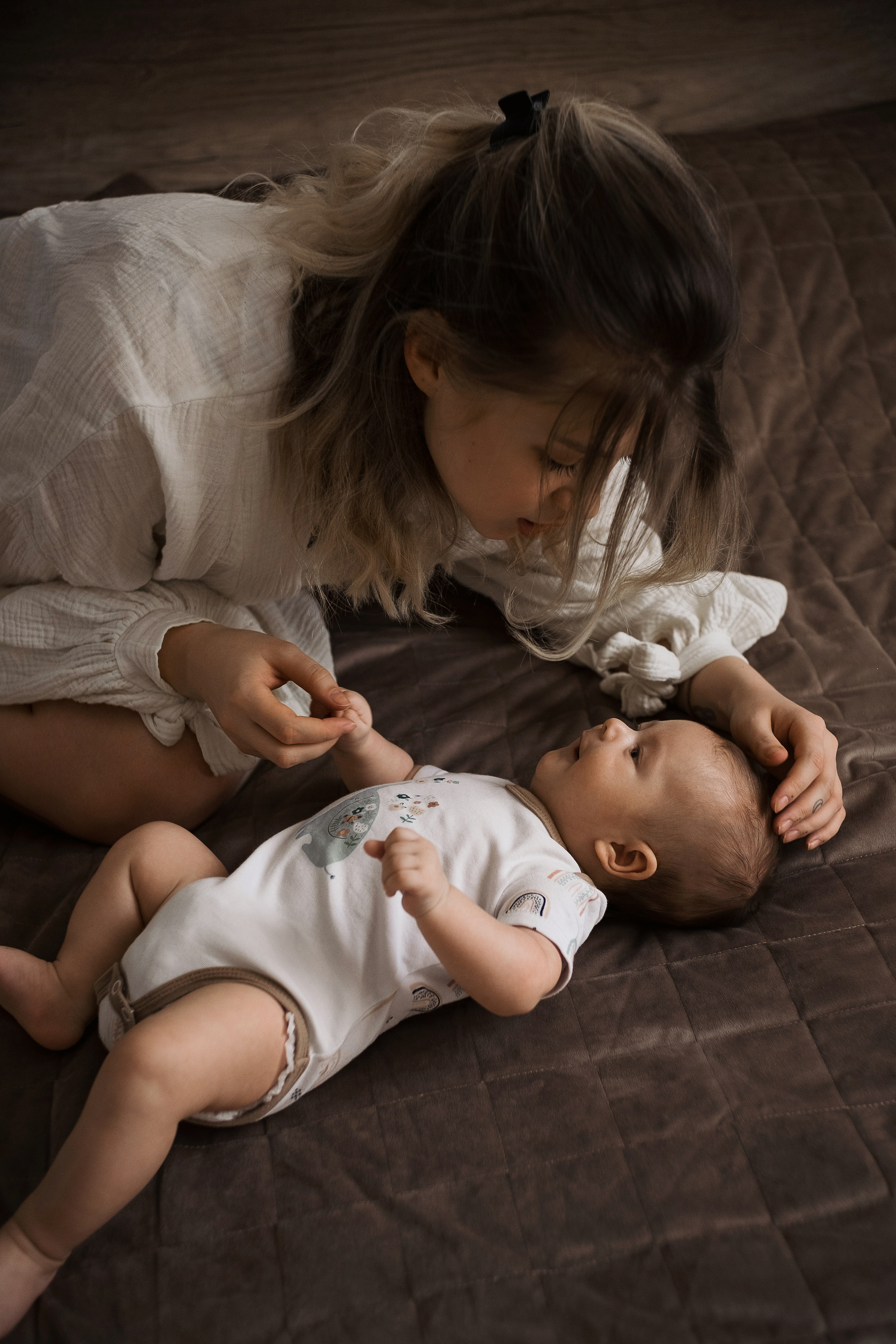 Первая домашняя фотосессия малыша 3 месяца. Портретный фотограф в Москве Ольга Акушко
